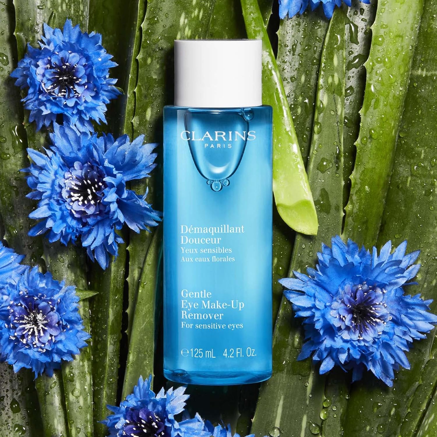 Clarins Gentle Eye Make-Up Remover | Removes Light To Medium Eye Make-Up | Cleanses, Soothes and Softens | Conditions Lashes | Oil-No | Ophthalmologist Tested | Natural Ingredients |4.2 Fluid Ounces