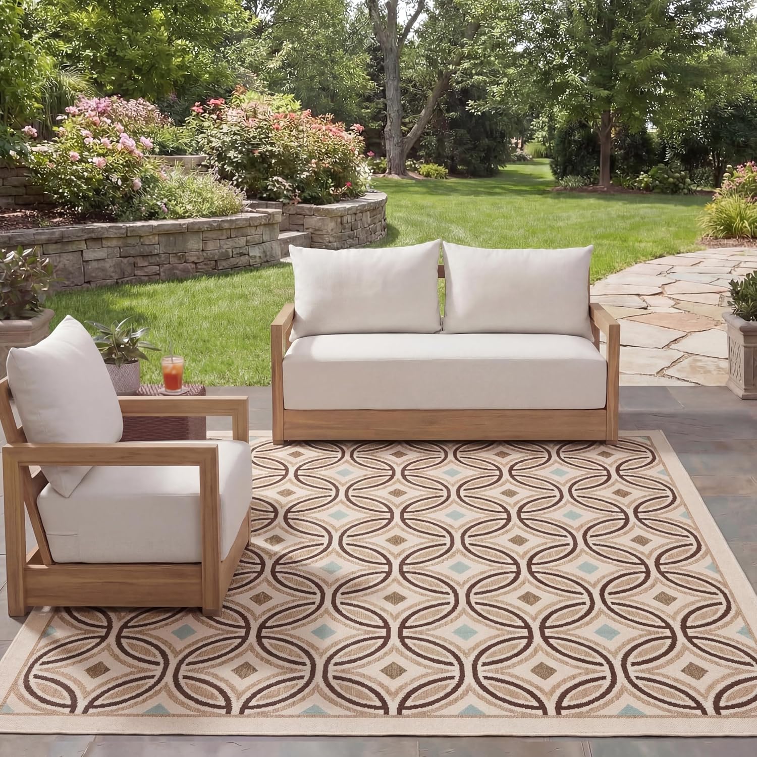 SAFAVIEH Washable Rug Outdoor Veranda Collection - 2'7' x 5', Cream & Chocolate, Non-Shedding & Easy to Clean, Ideal for Patio, Backyard, Mudroom (VER047-0212)