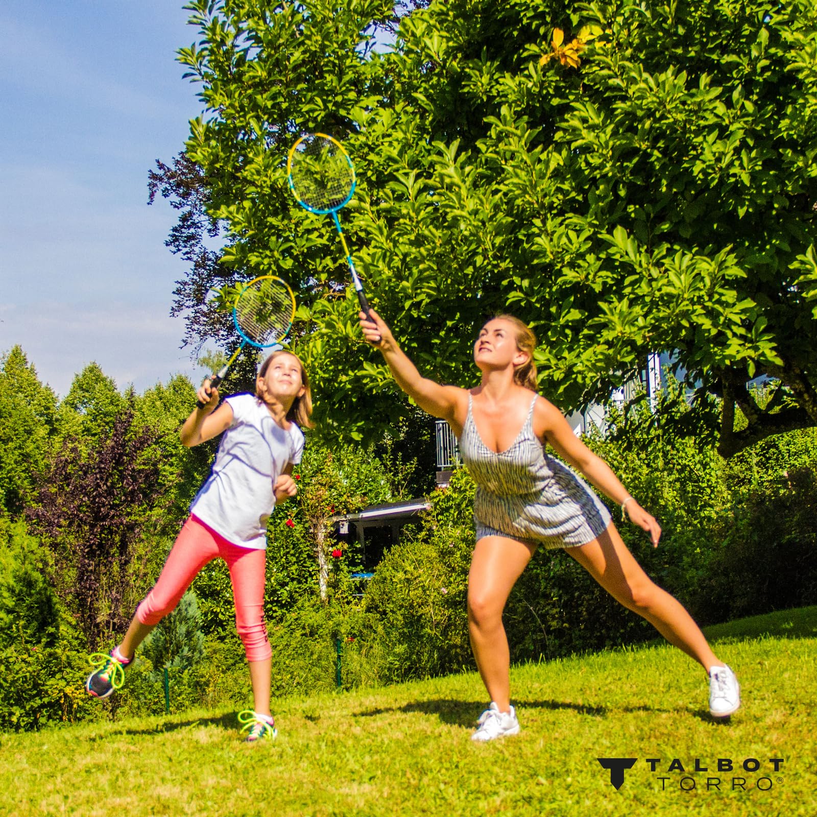 Talbot Torro Zestaw do badmintona Family, kompletny zestaw z 2 kijami dla juniorów 53 cm, 2 standardowe kije, 3 lotki, zestaw siatkowy z regulacją wysokości, w wysokiej jakości torbie