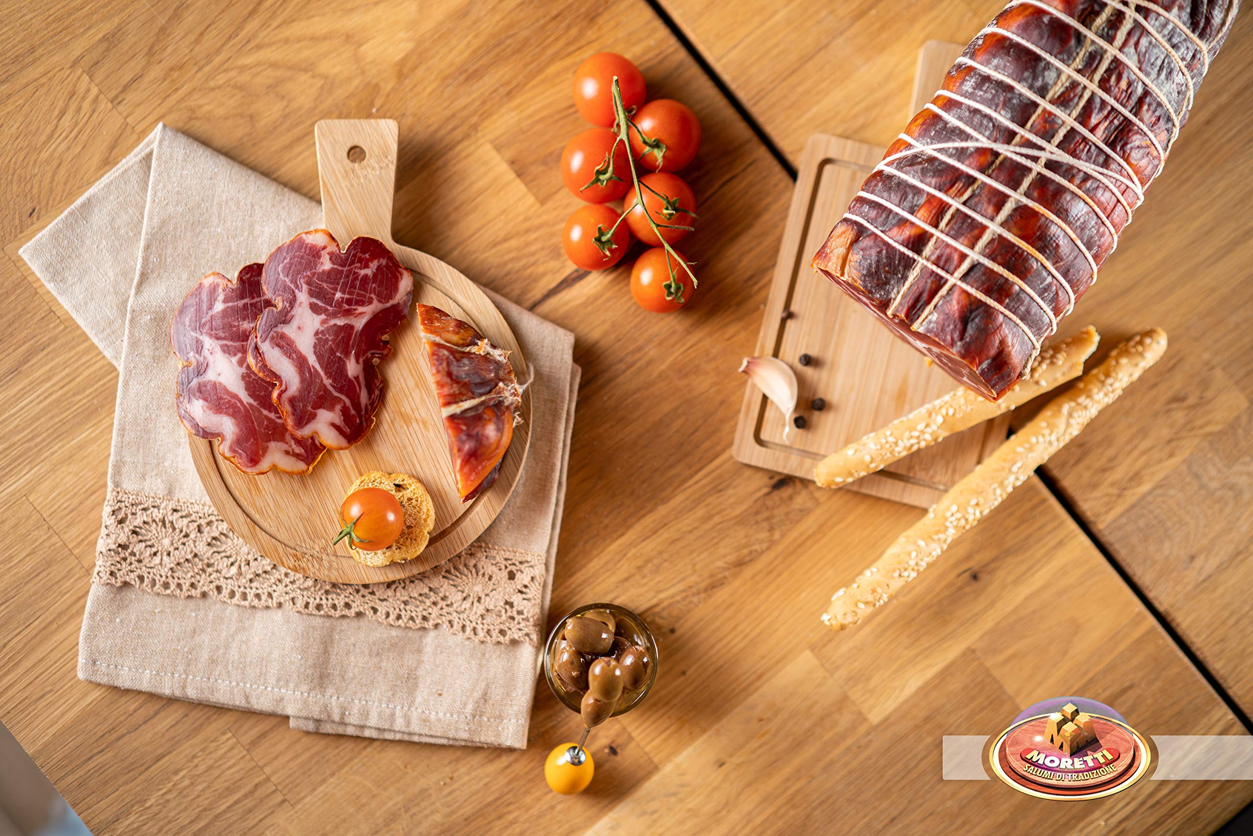 Moretti® | Capocollo Condimentado Dulce y Picante | Rebanada 750g/900g Envasado al vacío | Capocollo Artesano | Salami Calabrese | En tabla de cortar de madera de aliso de regalo (Picante)