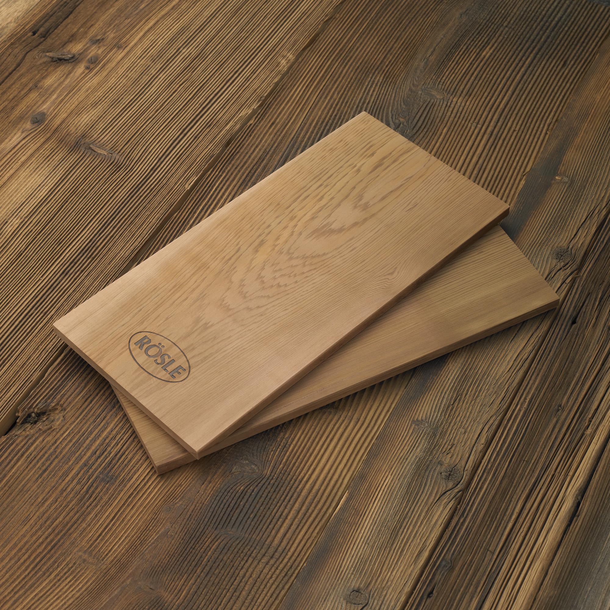 RÖSLE Planche à barbecue en bois de cèdre, set de 2, arôme fumé