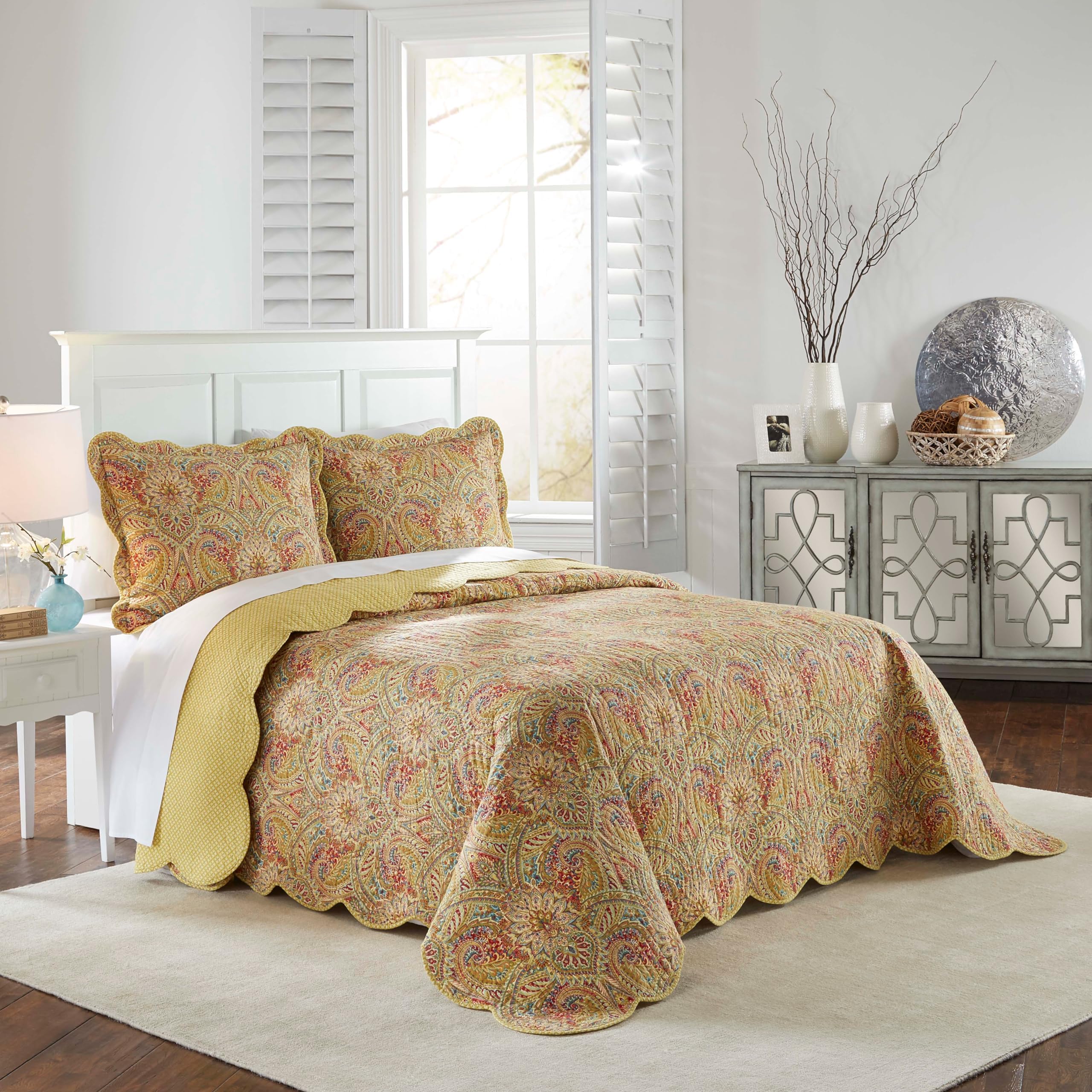 Waverly Swept Away Modern Farmhouse Paisley 3-Piece Reversible Quilt Bedding Bedspread Set, King, Berry