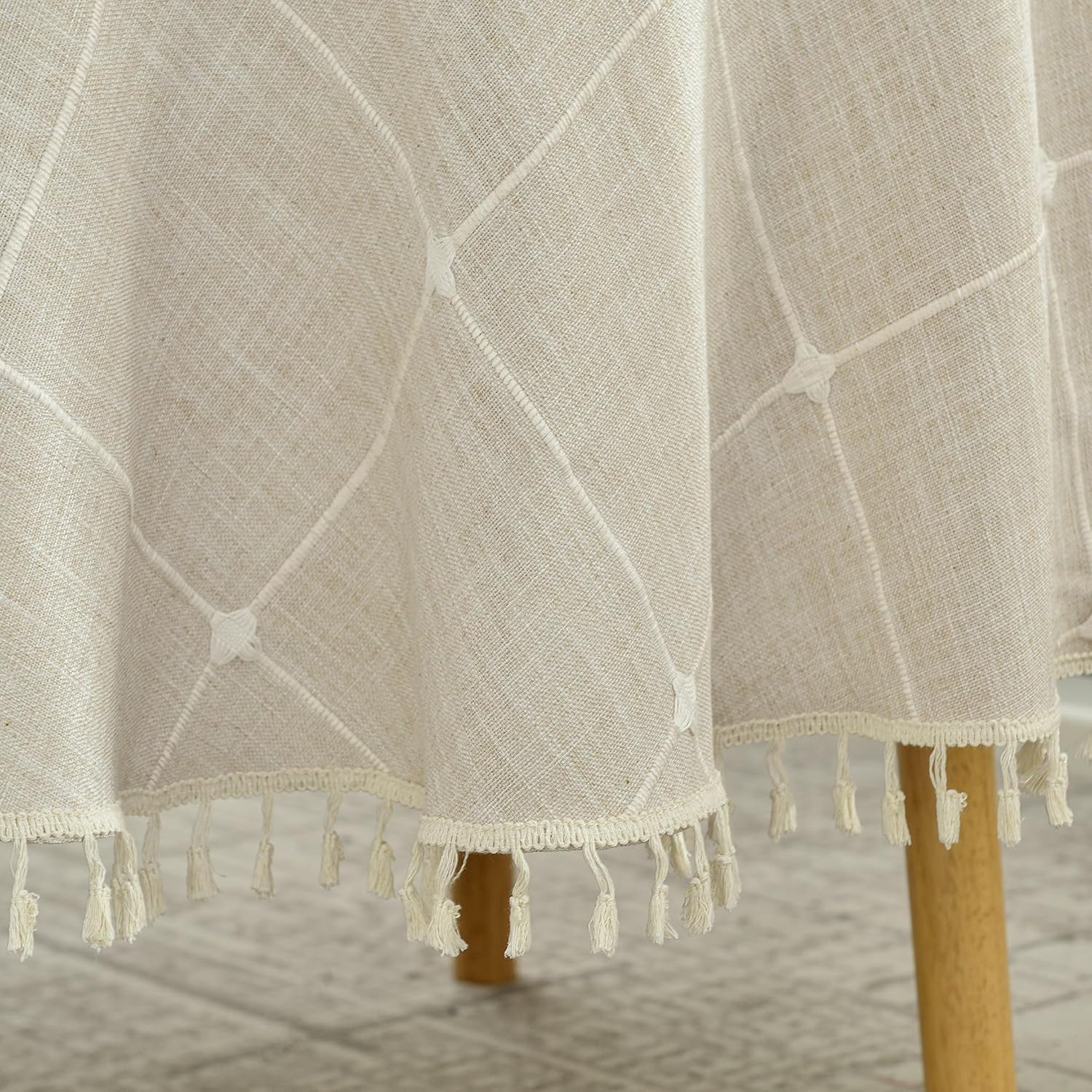 Lattice Embroidery Round Tablecloth with Tassel, Heavy Duty Cotton Linen Fabric Wrinkle Resistant Table Cloth Cover for Kitchen Dining Party Decoration, Round 70 Inch, Beige