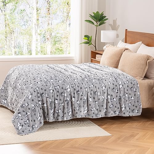 Miniatura 2 de Berkshire Blanket Peanuts® VelvetLoft® Cute Character Snoopy Plush Blanket,Peanuts Poses and Paws Grey,Full/Queen 90 in x 90 in