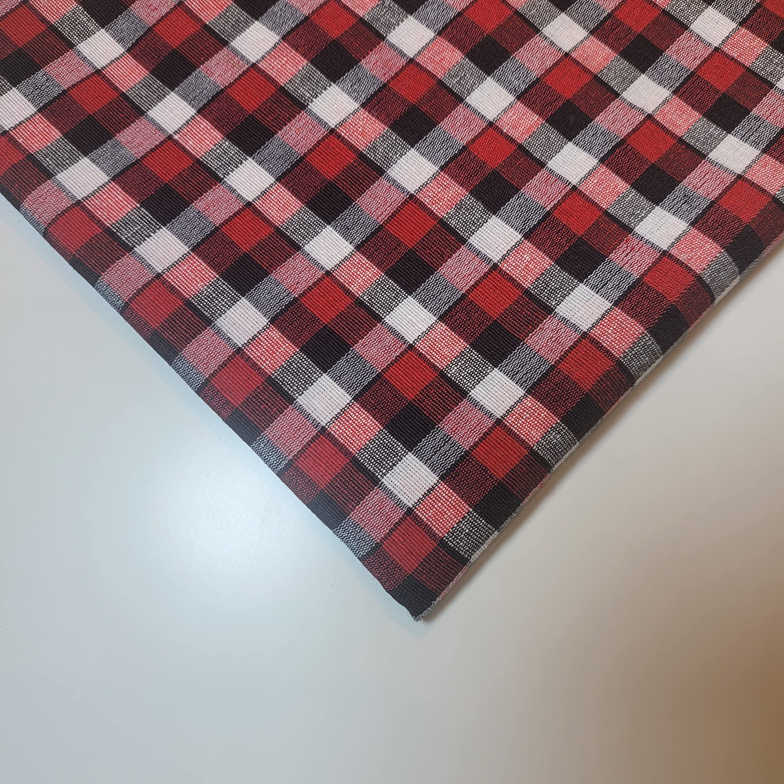 Lniana tkanina w kratkę w kratkę w kratę Khadi miękka tkanina lniana w kratkę Vichy 106 cm E (5 m, czerwono-czarno-biały (1/4 cala)