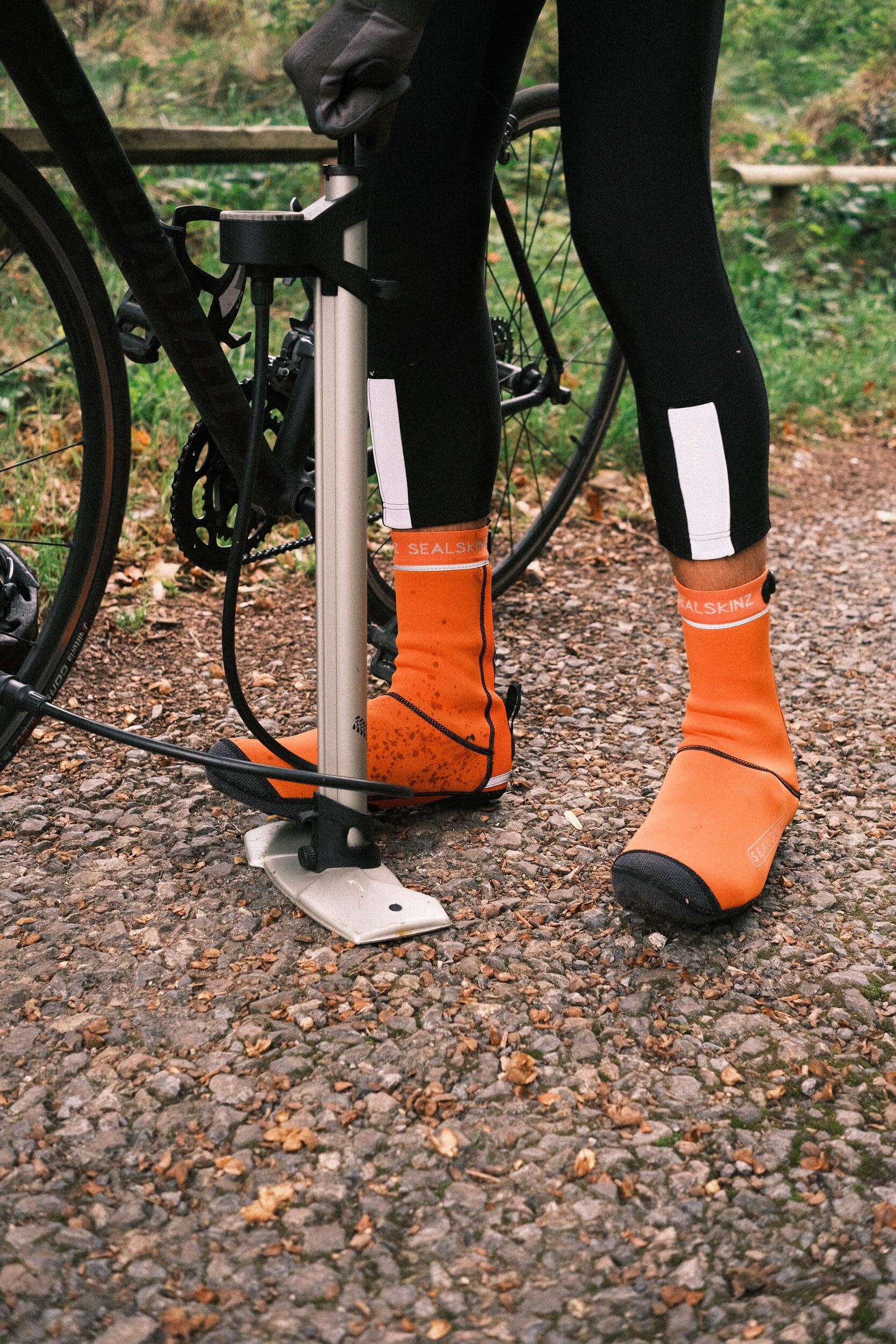 SEALSKINZ Uniseks Hempton All Weather zamknięta podeszwa rowerowa ochraniacze na butyHempton Kalosz na wszystkie warunki pogodowe
