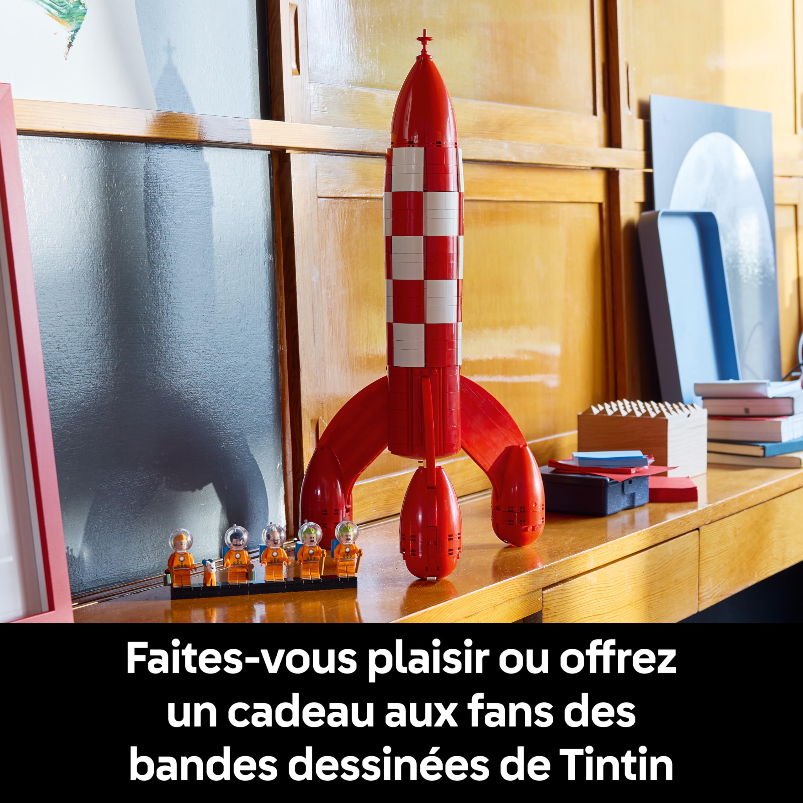 LEGO Ideas La Fusée de Tintin - Maquette de Navette Spatiale pour Adulte - Décoration de Bureau DIY avec 5 Minifigurines & Figurine de Milou Le Chien - Idée Cadeau pour Fans de Bande Dessinée 21367