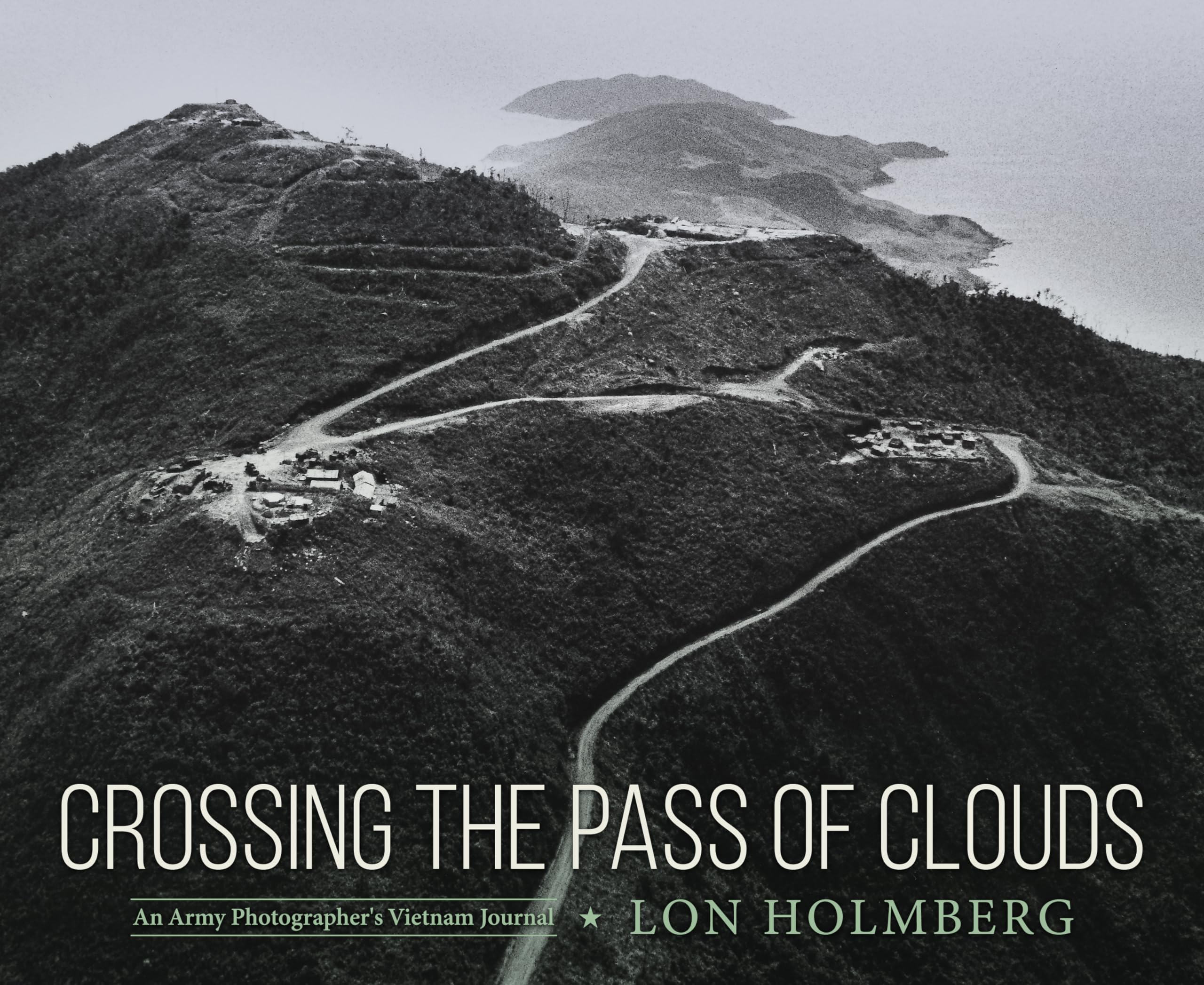 Vietnam Journal Crossing the Pass of Clouds, livre photo pour passionnés