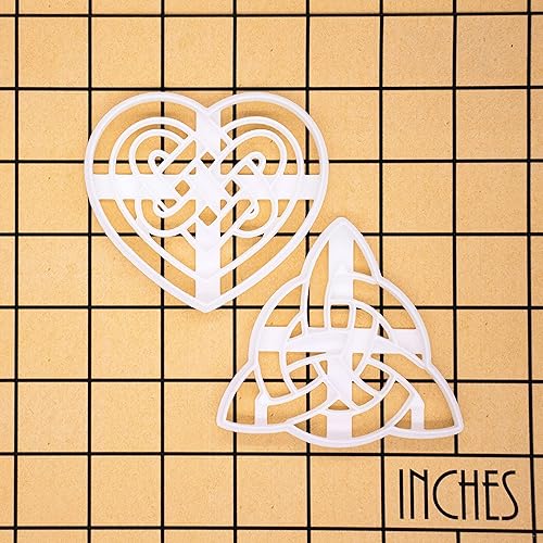 Miniatura 9 de Juego de 2 cortadores de galletas celta Triquetra (Diseños Corazón Celta y Triquetra), 2 piezas - Bakerlogy