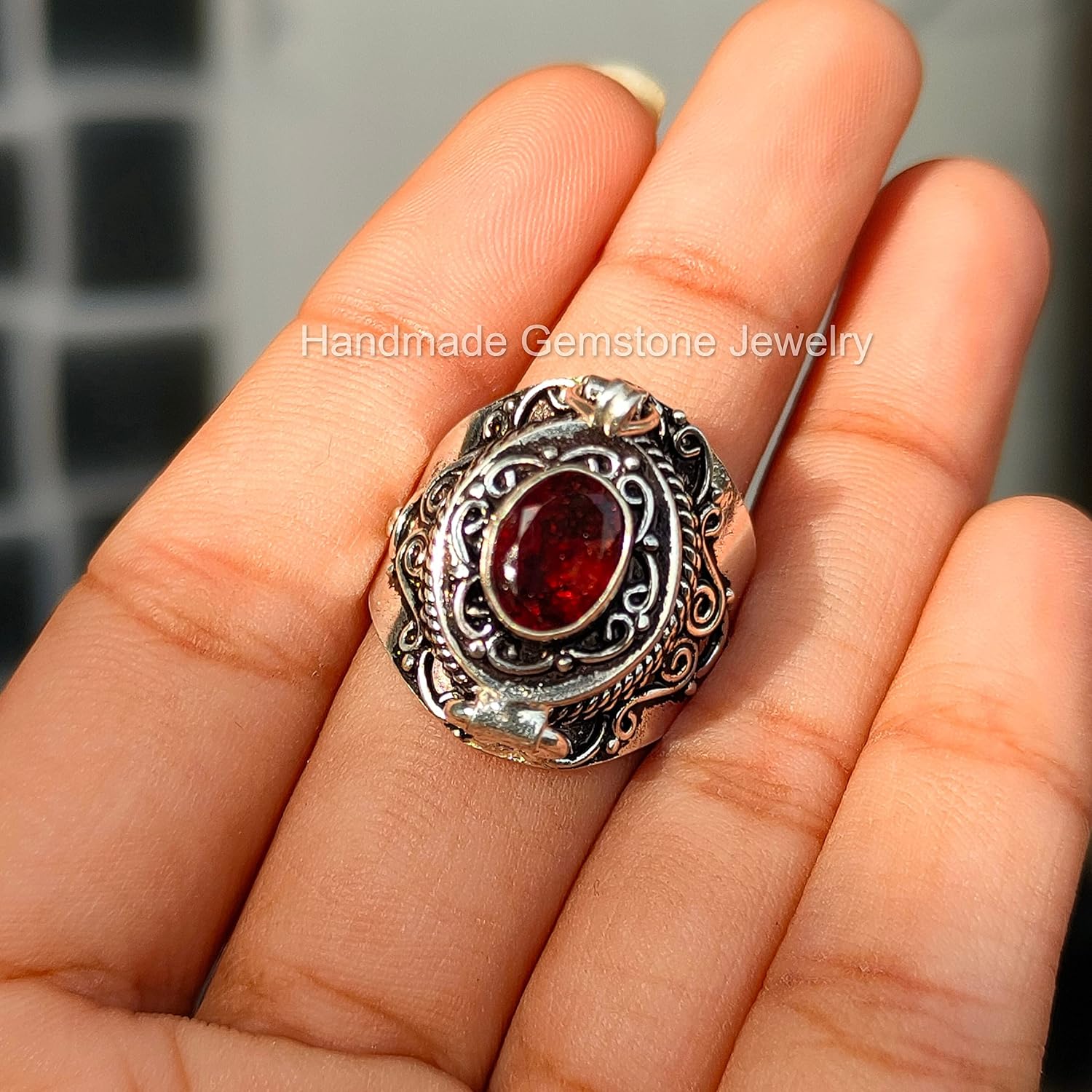 Faceted Garnet Ring, Poison Box Red Stone Rings, January Birthstone, Locket Poisons Pill, Designer Healing Crystal, Secret Message, Natural Garnet Jewelry