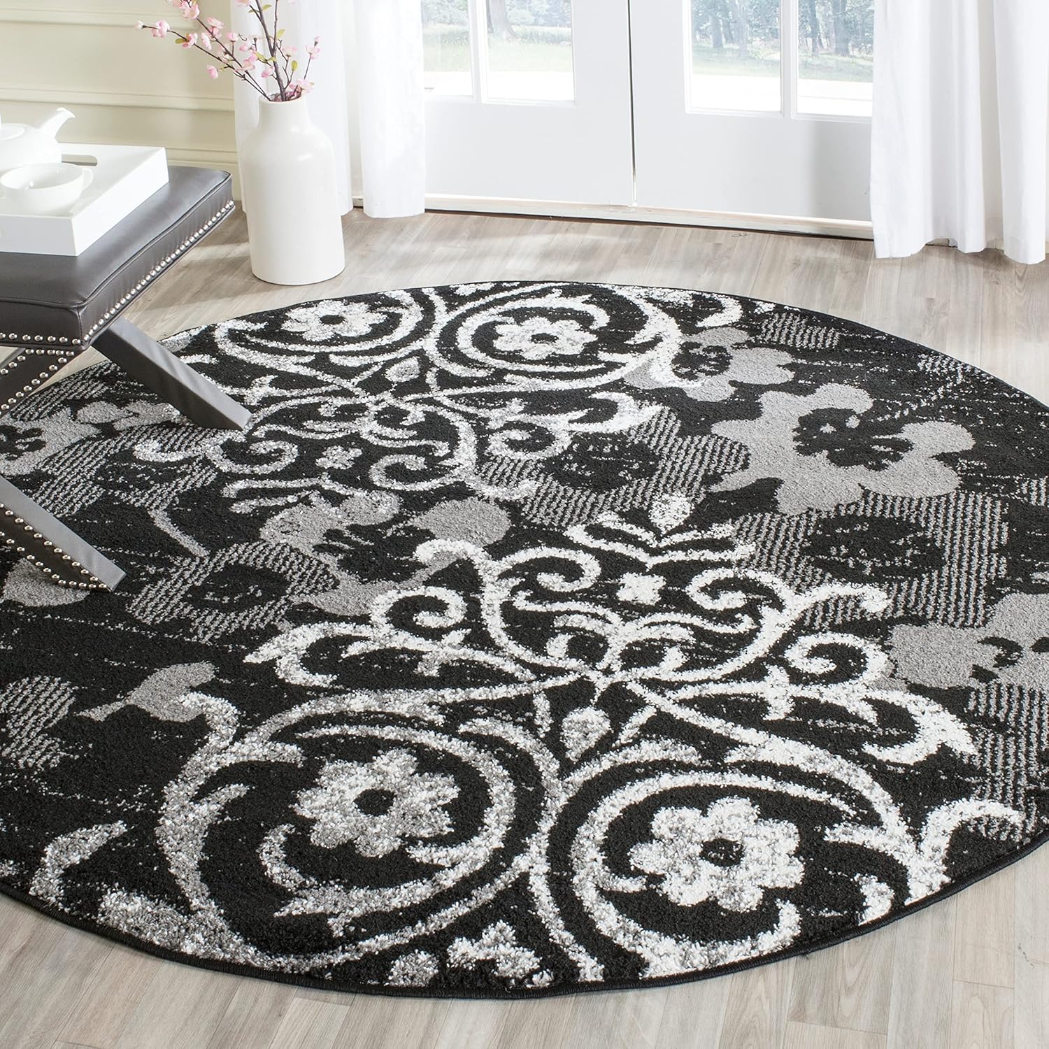 Ivory and Blue Floral Synthetic 6' x 9' Area Rug