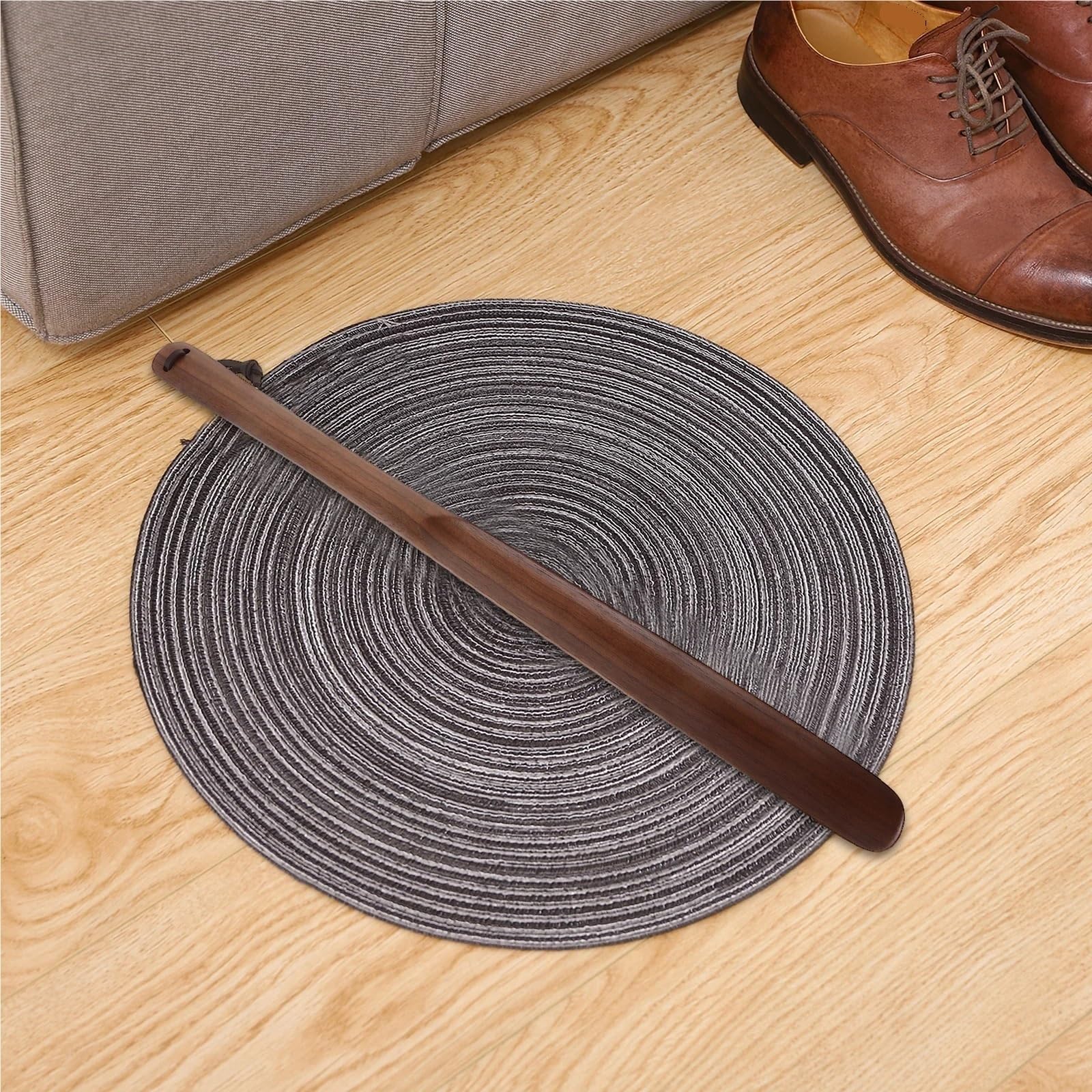 Calzador de madera con mango largo, herramienta elevadora de 50cm, ligero y duradero for hombres y mujeres, calzadores de viaje