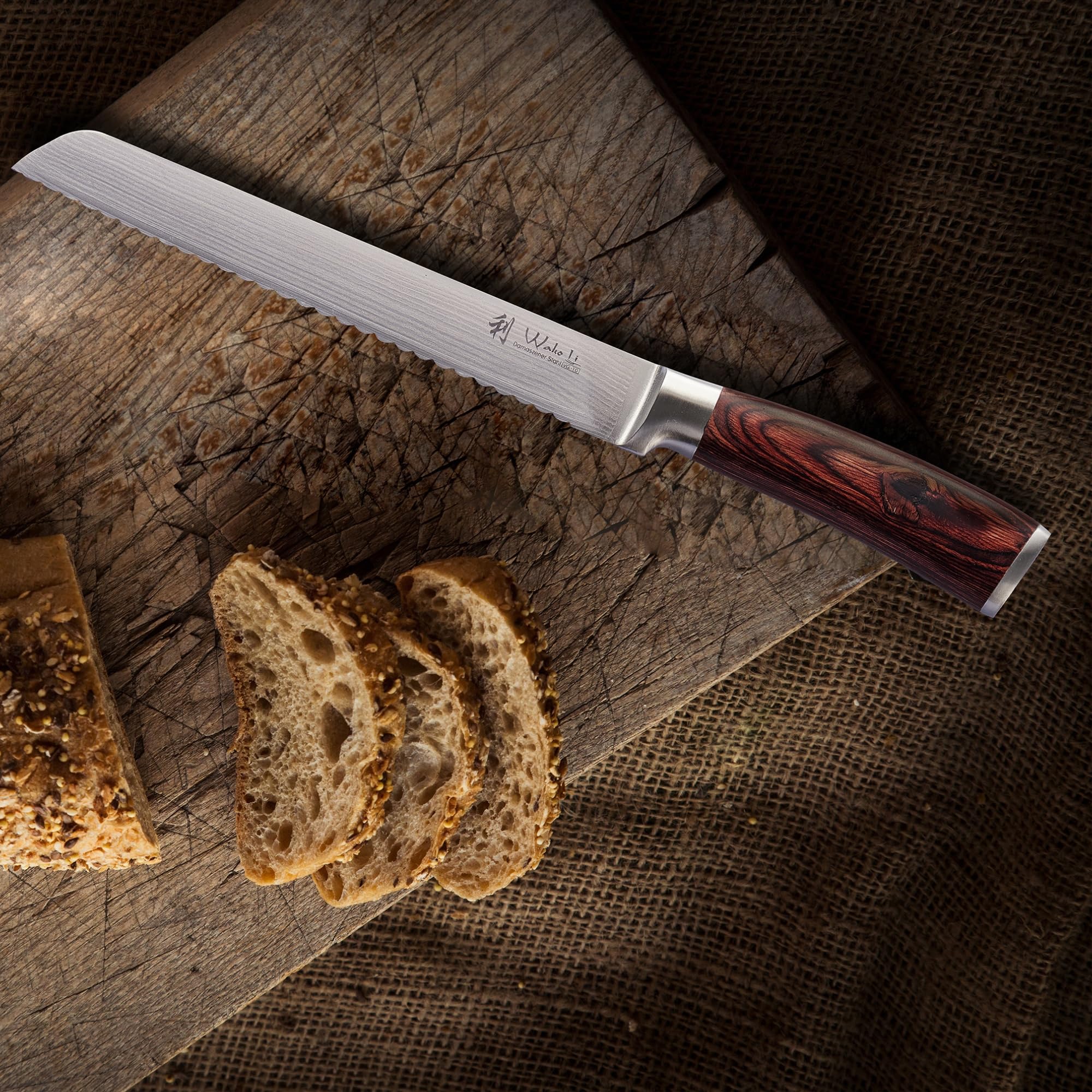 WAKOLI EDIB Couteau à Pain de Cuisine Professionnel en Damas, Dentelé 20 cm | 67 couches avec noyau VG10, manche en bois de pakka, pour baguettes, brioches et croûtes épaisses, coffret cadeau élégant