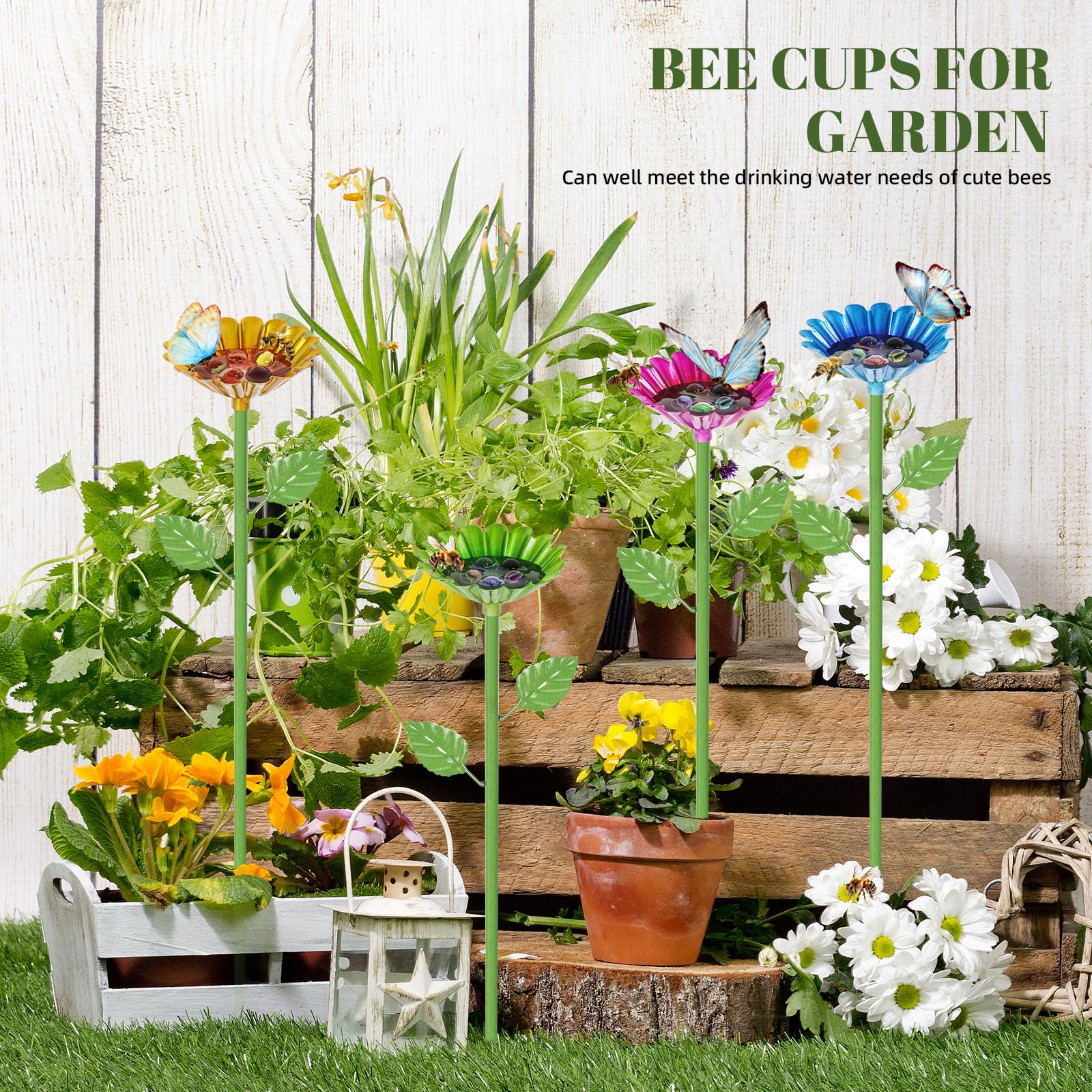 Bienengießstation, 4 Stück Metall Bienenbecher für Garten, Bienenfutterspender für durstige Bestäuber mit 20 Glasmurmeln, Bestäuber Wasserspender für Bienen & Schmetterlinge, Outdoor Garten Hof Dekor