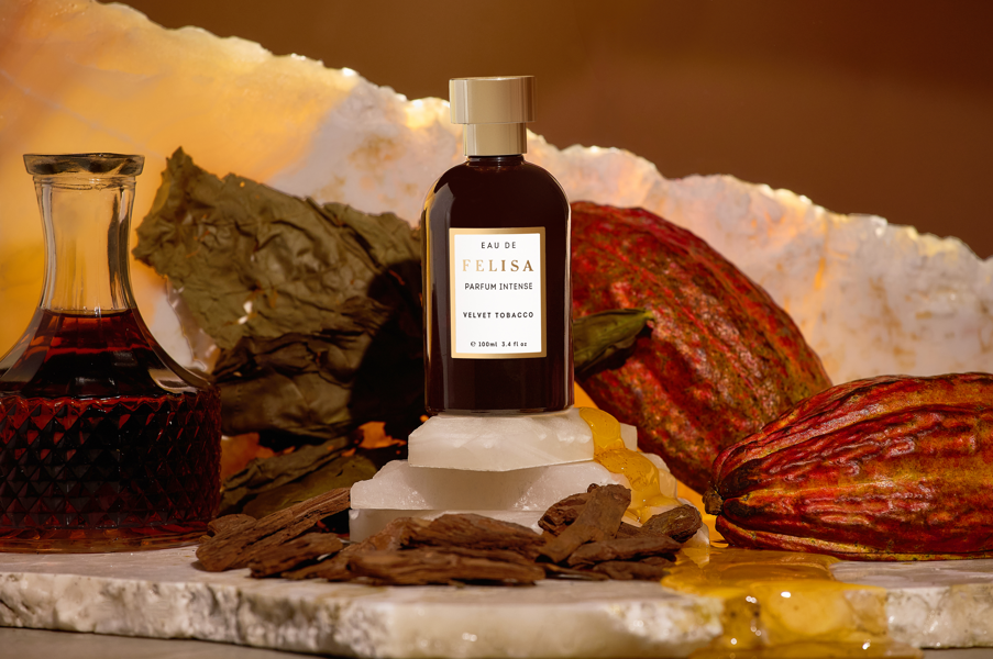 Felisa Velvet Tobacco Eau de Parfum Intense100ml Perfume Unissex :  Amazon.com.br: Beleza