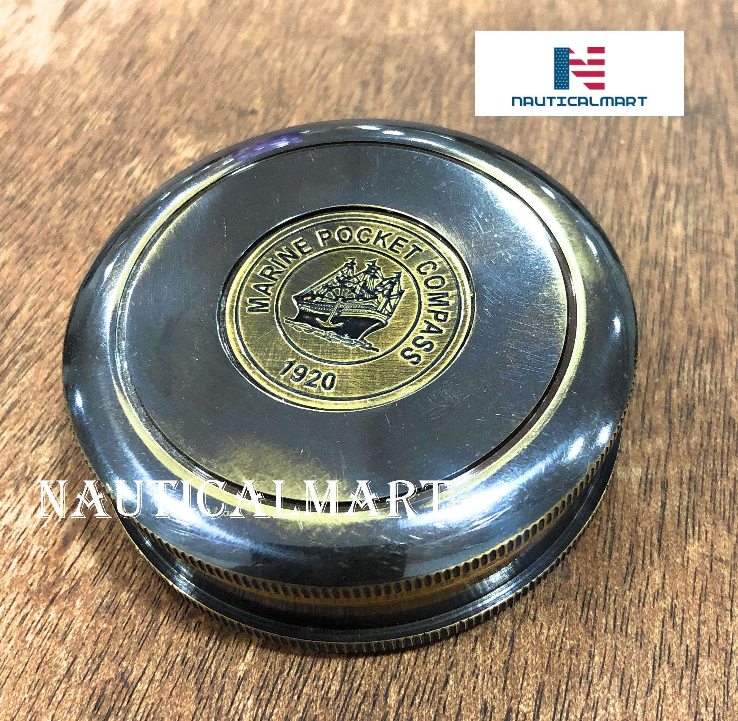 Nauticalmart - Brújula de latón con Funda de Piel, diseño Vintage de Robert Frost Poem