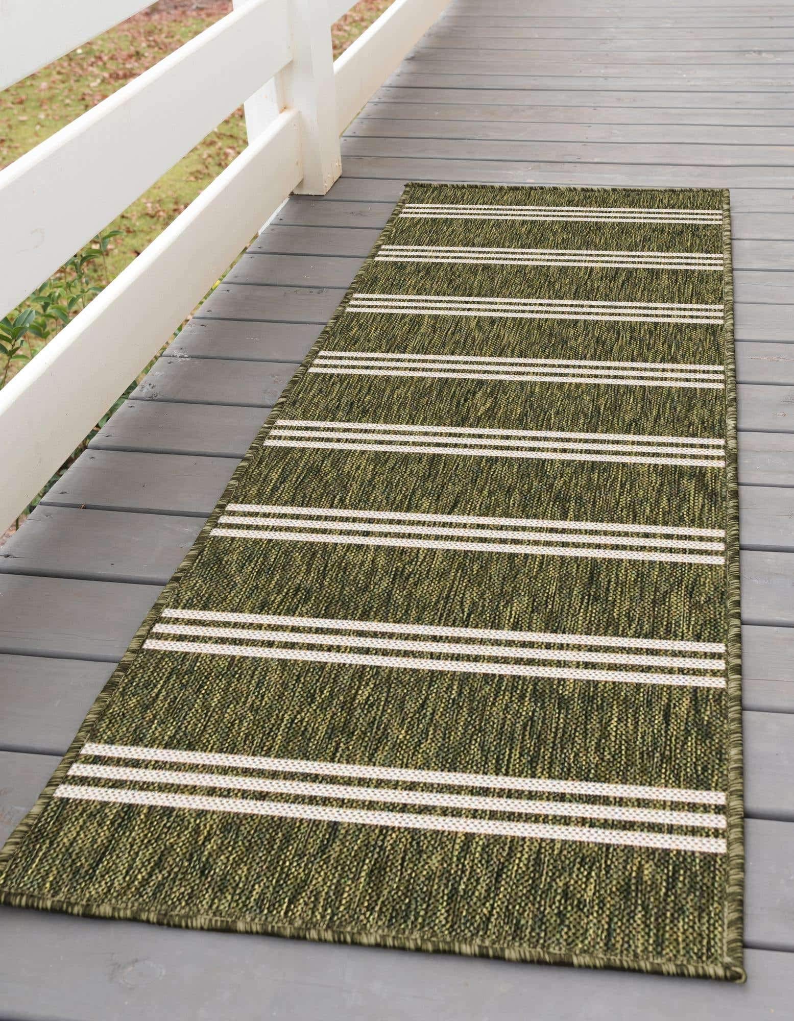 Unique Loom Outdoor Collection Area Rug - Anguilla (2' x 6' 1" Runner, Green/ Ivory)