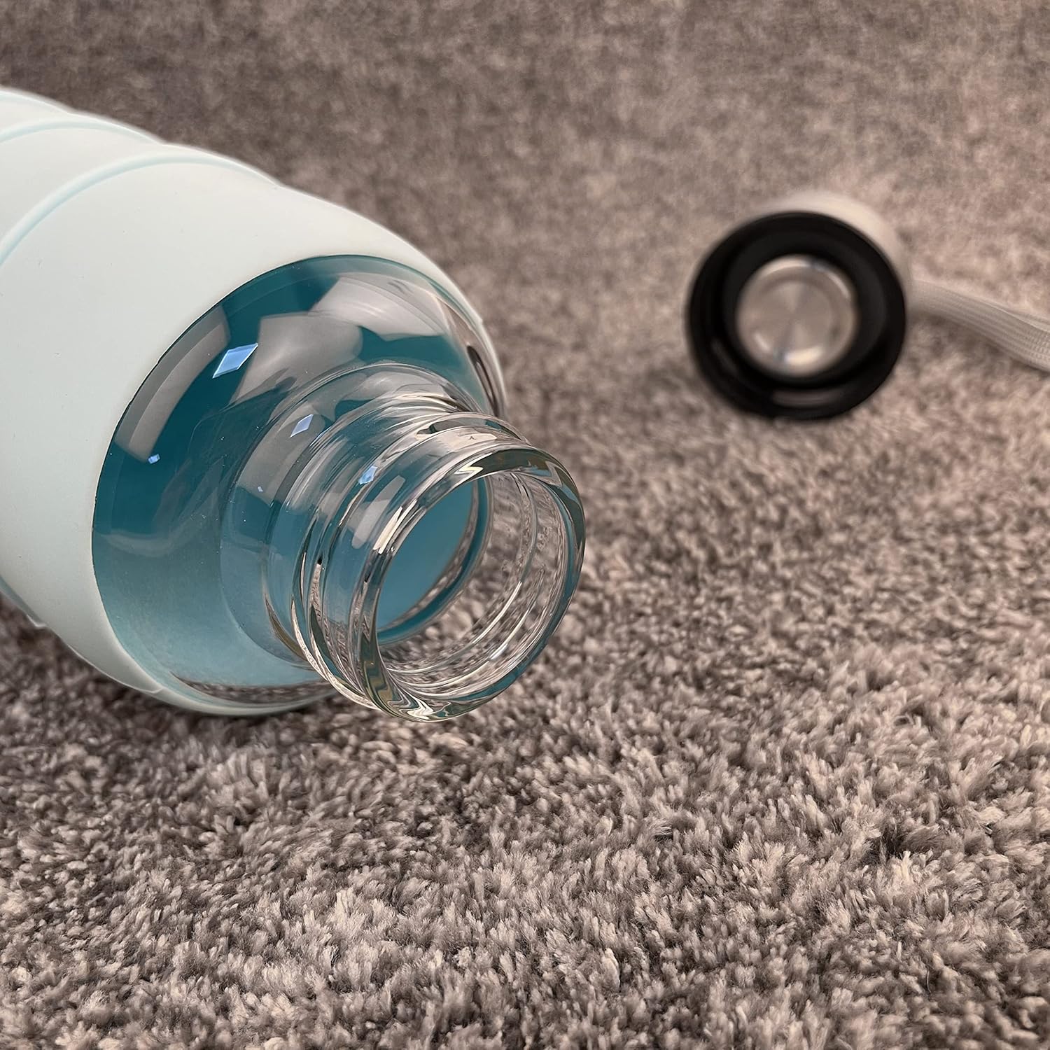 Sports Glass Water Bottle with Silicone Sleeve 16 oz / 32 oz