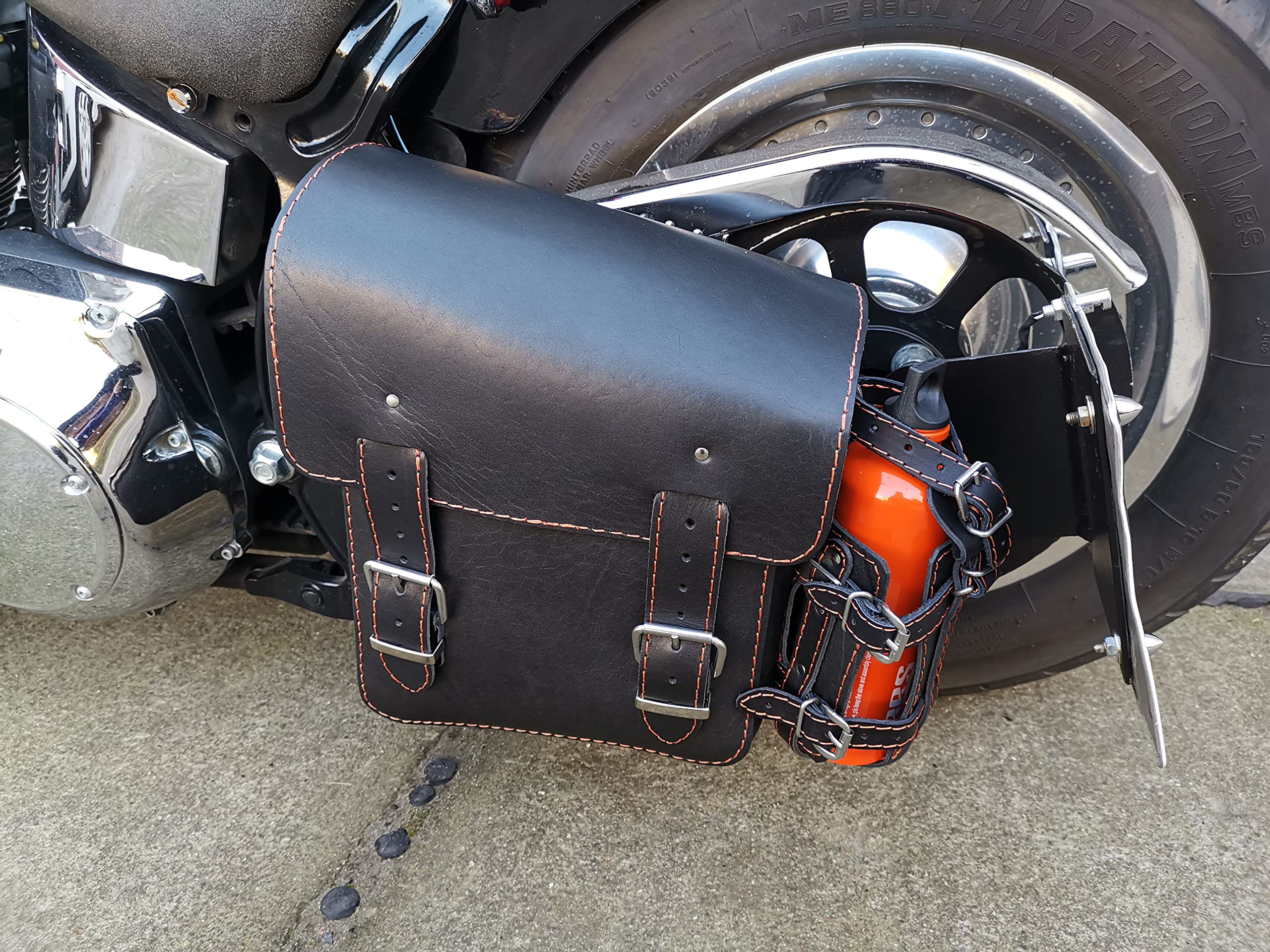 Tasca laterale Hulk nero e arancione compatibile con Harley Davidson Softail Heritage Breakout Fat Bob Street Bob telaio a stella pelle borsa posteriore