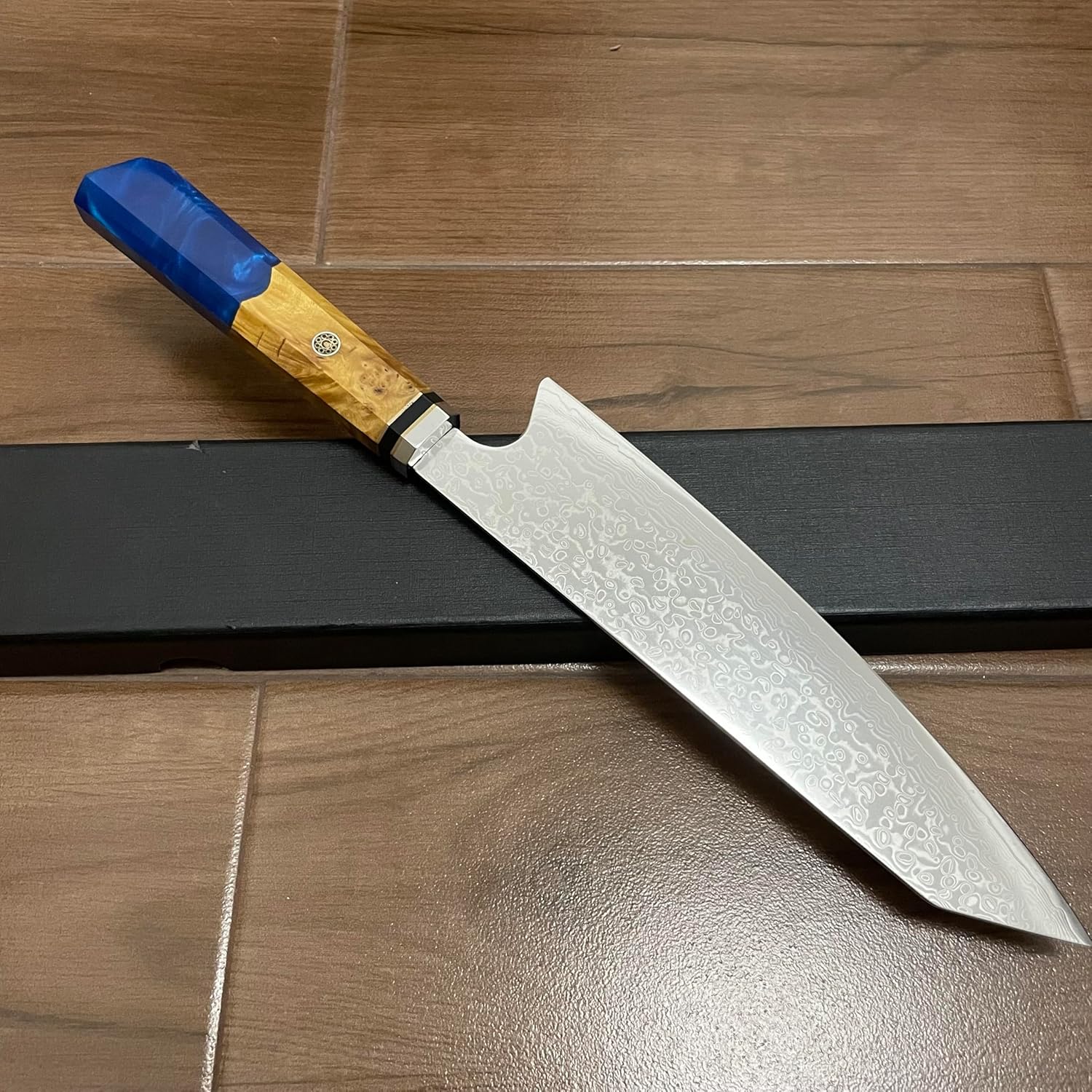 青木刃物　堺孝之33層ダマスカス和三徳　ぺティセット 青木刃物製作所 堺孝行 33層槌目ダマスカス 三徳 180mm 07392 (包丁