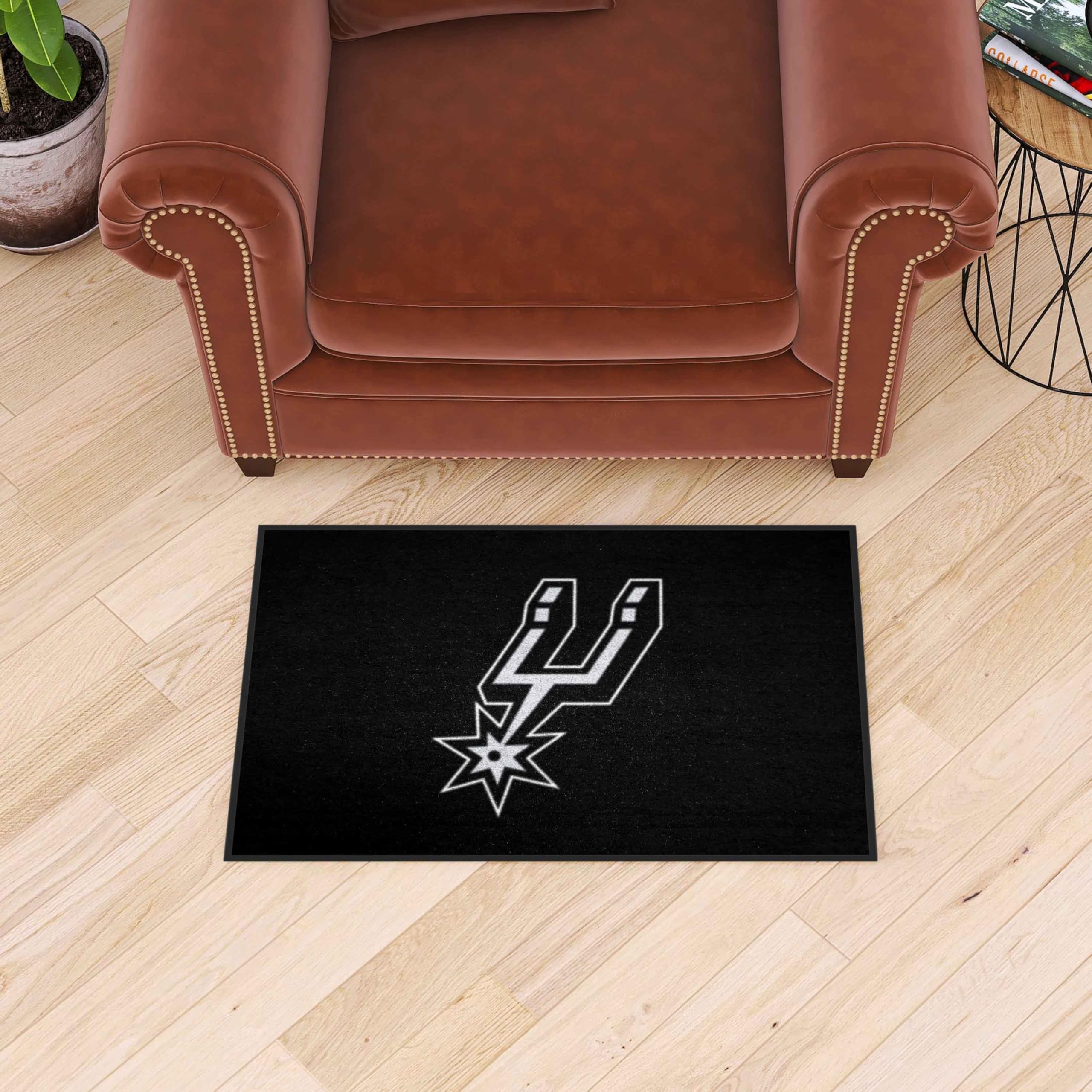 FANMATS NBA San Antonio Spurs Nylon Face Starter Rug , 19