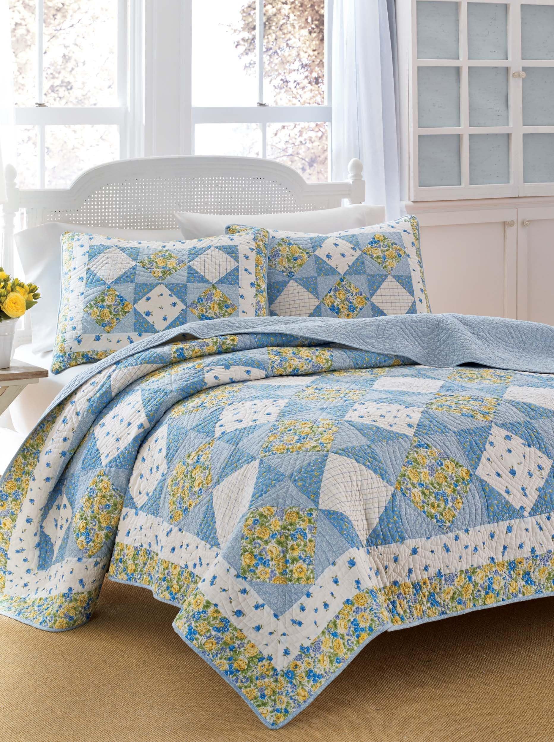 King Quilt (Laura Ashley Grace)