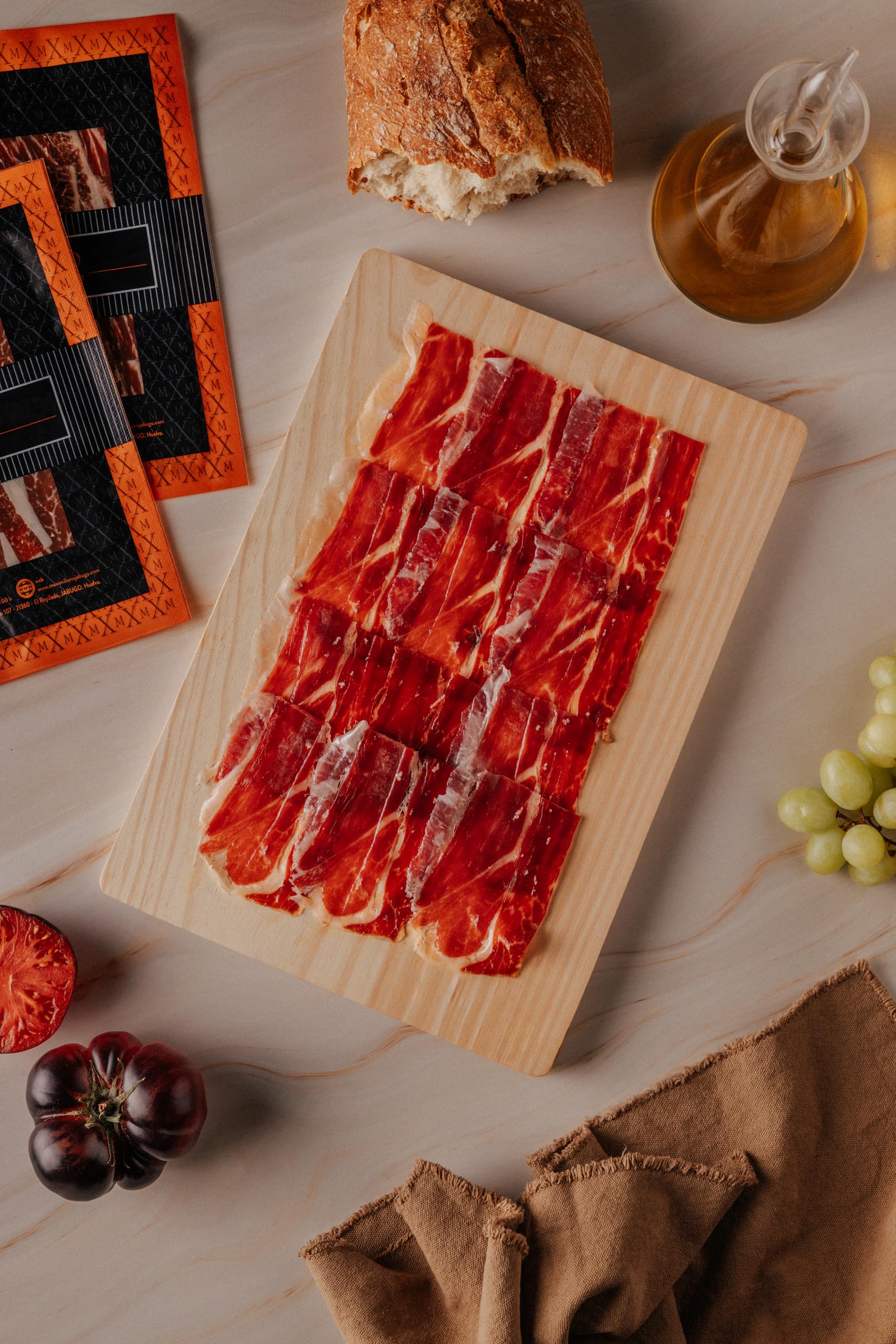 Maximiliano - Paleta Cebo de Campo - Paleta 100% Ibérica - 1 Estuche de 100 gr - Loncheada a Máquina - Exclusiva y Auténtica - Curación 18 Meses - Crianza en Libertad - Origen Sierra de Huelva