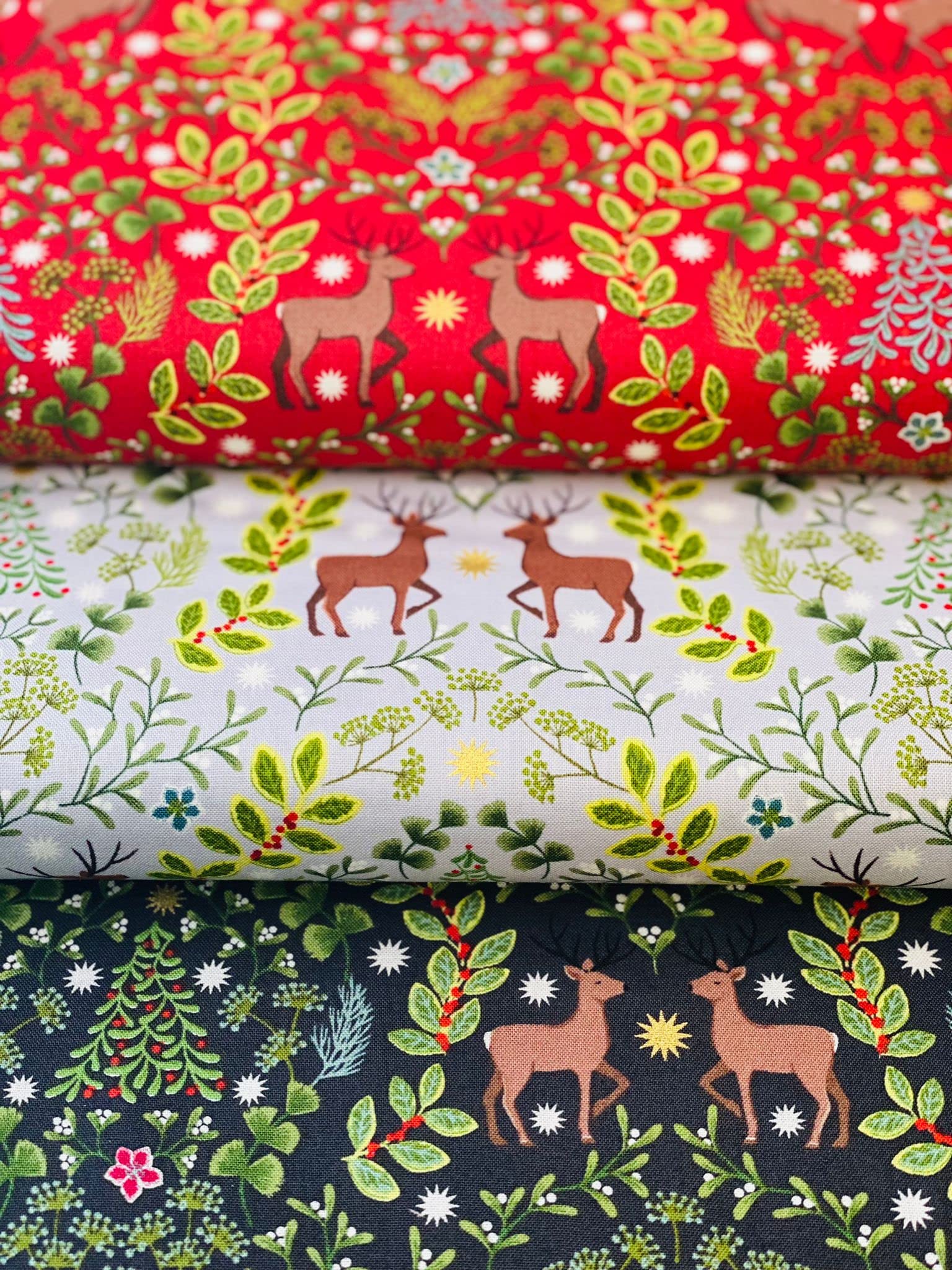 Christmas Fabrics Fat Quarters - Lewis & Irene - 100% Quality Cotton Poplin Fabric Bundles - Sewing Quilting Bunting Dress Fabric - Simply Sew Crafty™ (Christmas 1 - Pack of 3)