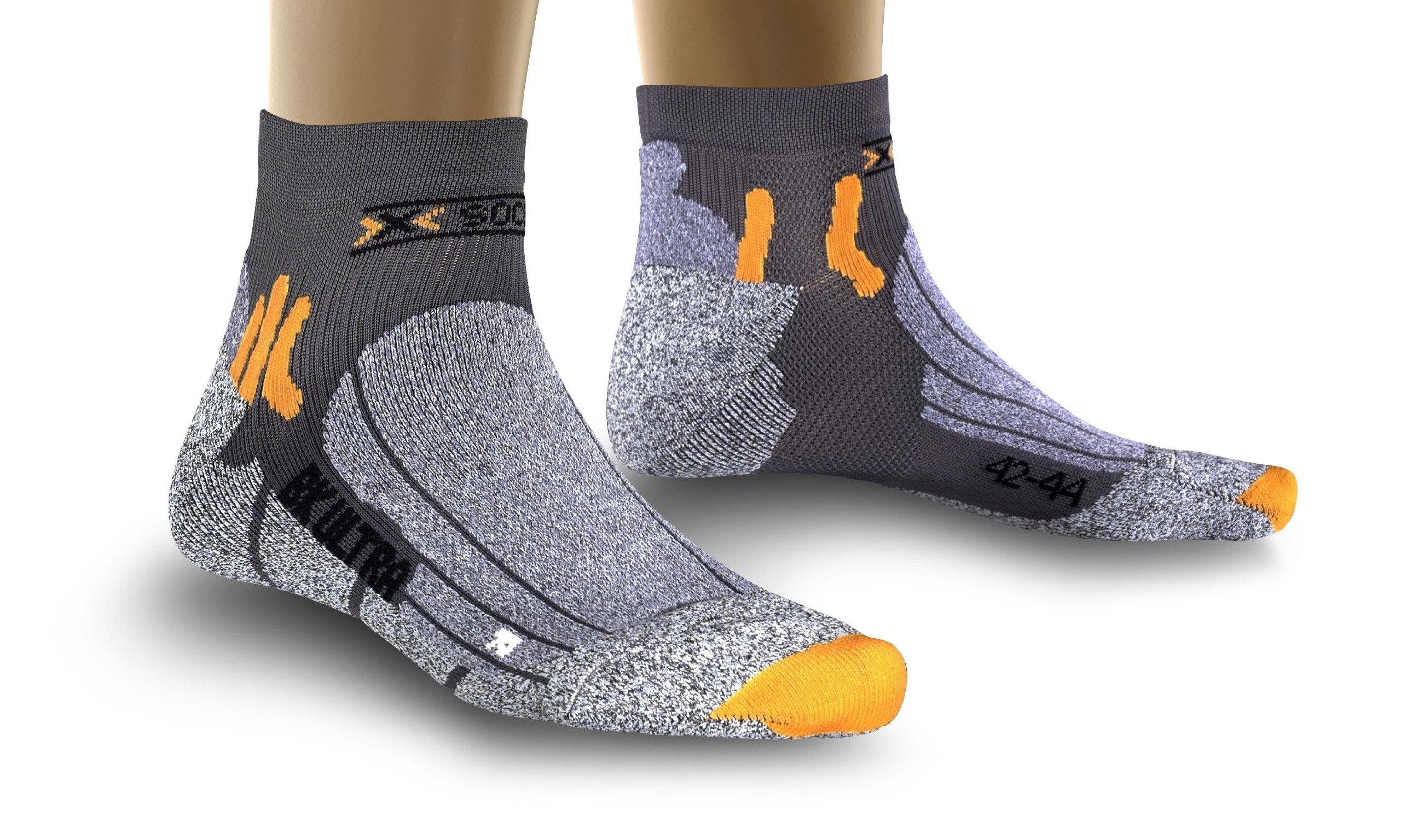 Chaussettes Compressport Pro Racing V4.0 Ultralight Run Low Blanc/Rouge