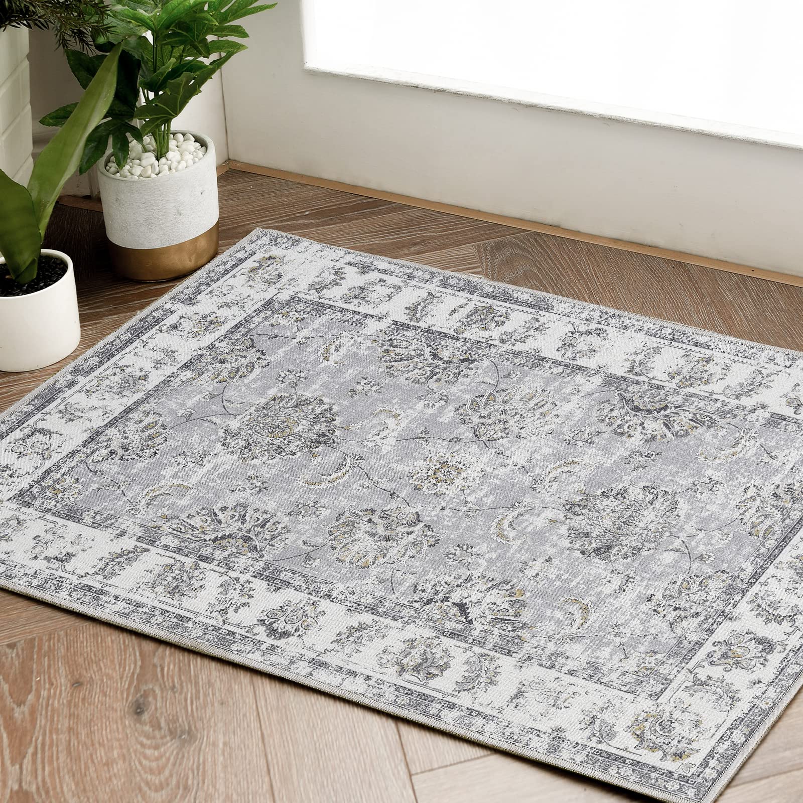 jinchan Area Rug 2x3 Entryway Non-Slip Washable Rug Vintage Rug Floral Print Indoor Small Doormat Thin Rug Retro Accent Rug for Bathroom Kitchen Living Room Bedroom Grey