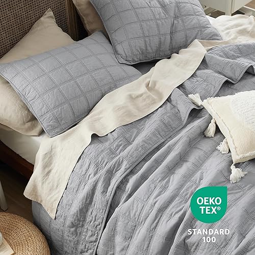 Miniatura 4 de Bedsure Edredón 100% algodón, colcha tamaño King, colcha ligera y suave, juego de edredón de 3 piezas con 2 fundas de almohada en patrón geométrico