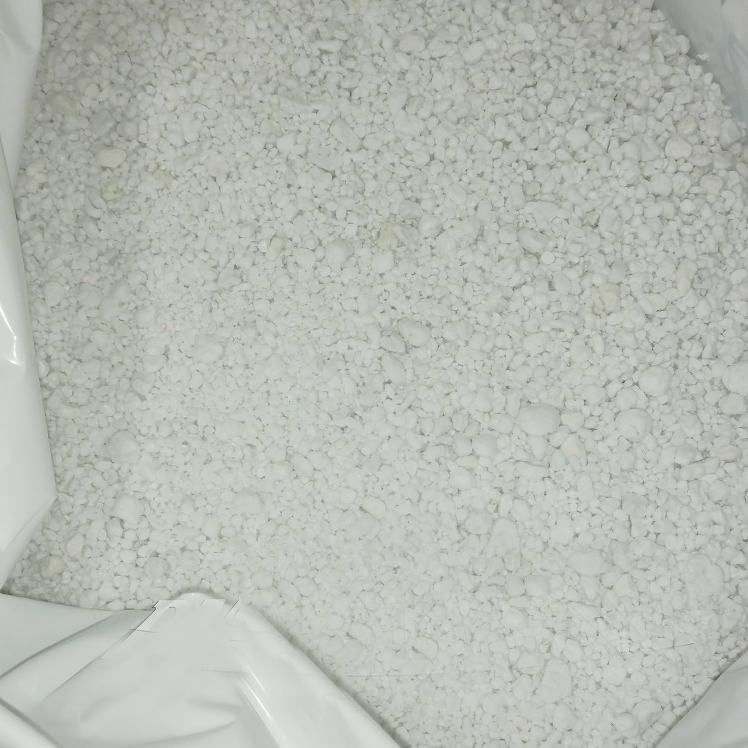 QUALITY PERLITE FOR SEED STARTING/MEDIUN FINE/ NURSERY/POTTING,GARDEN, PLANTS BY DMARKETLINE (1, 5 GALLON)