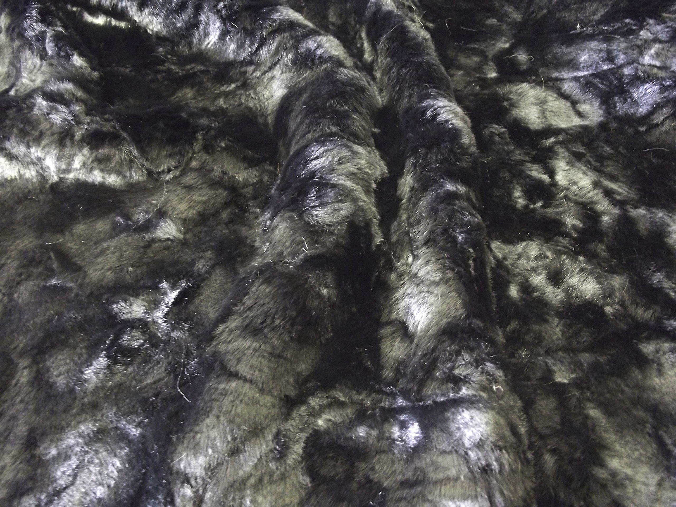 Tissu fausse fourrure super luxe noir pour coussin et décoration chalet