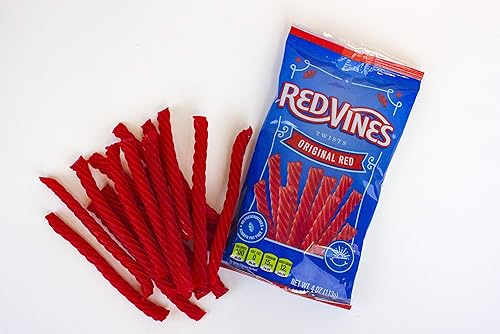 Miniatura 3 de Red Vines Giros de regaliz, sabor rojo original, caramelo suave y masticable, 4 onzas (paquete de 24)