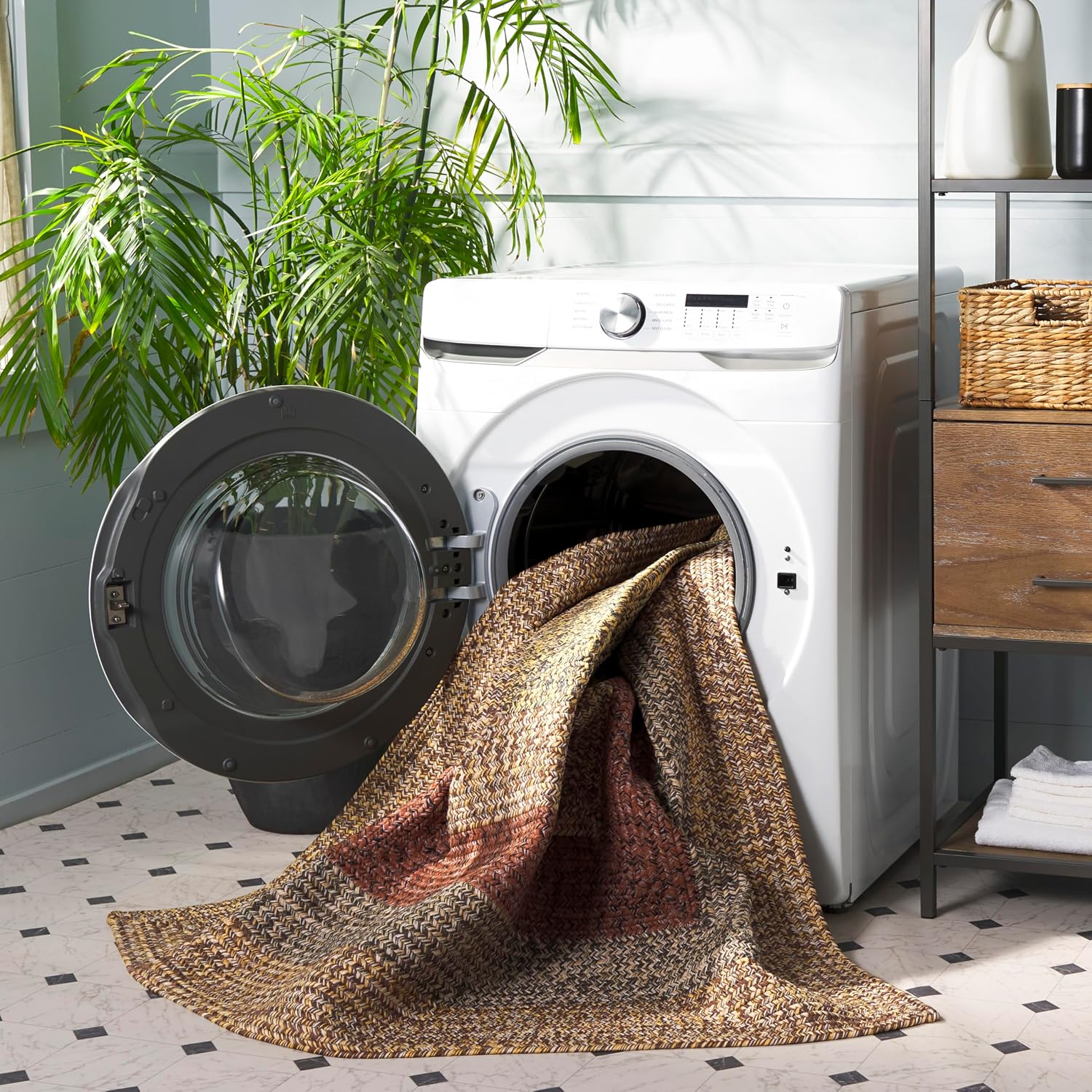 SAFAVIEH Washable Rug Outdoor Braided Collection - 6' x 9', Brown & Gold, Handmade & Reversible, Non-Shedding & Easy to Clean, Ideal for Patio, Backyard, Mudroom (BRD318T)