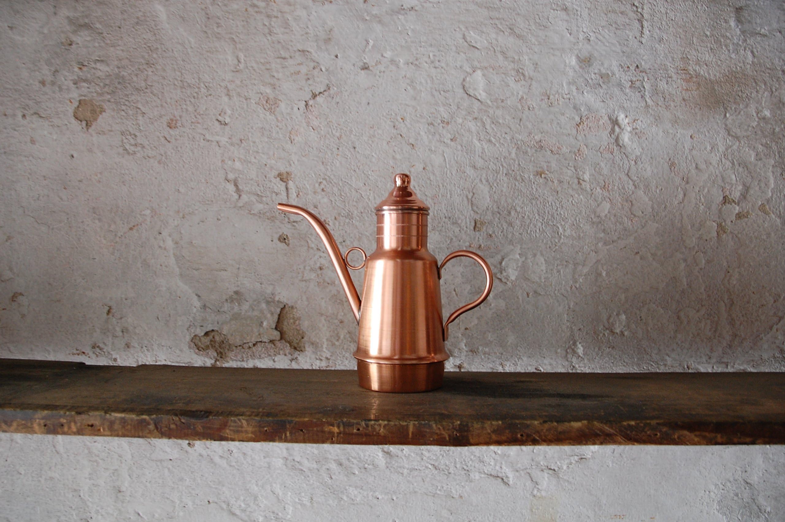 Bottega Donnini Oil Cruet Copper Artisanal Product Made in Italy, 4 Different Sizes: from 0,4 Liters to 1 Liter
