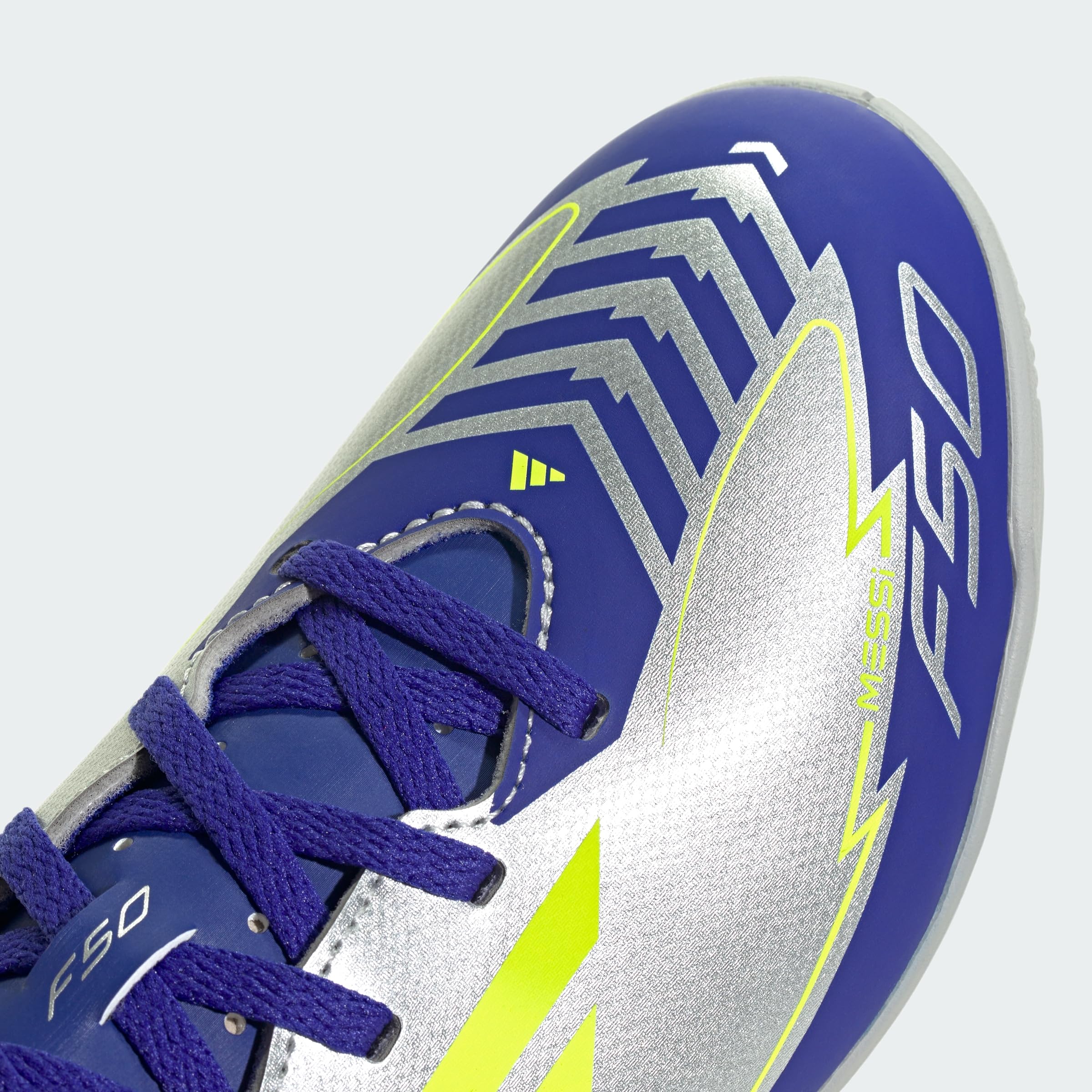adidas Unisex Kids F50 Club Kids IN Fußballschuh