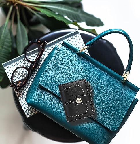 Vista 8 de Billetera pequeña personalizada, con nombre grabado, de piel auténtica, con bloqueo RFID, soporte plegable para tarjetas de crédito con bolsillo