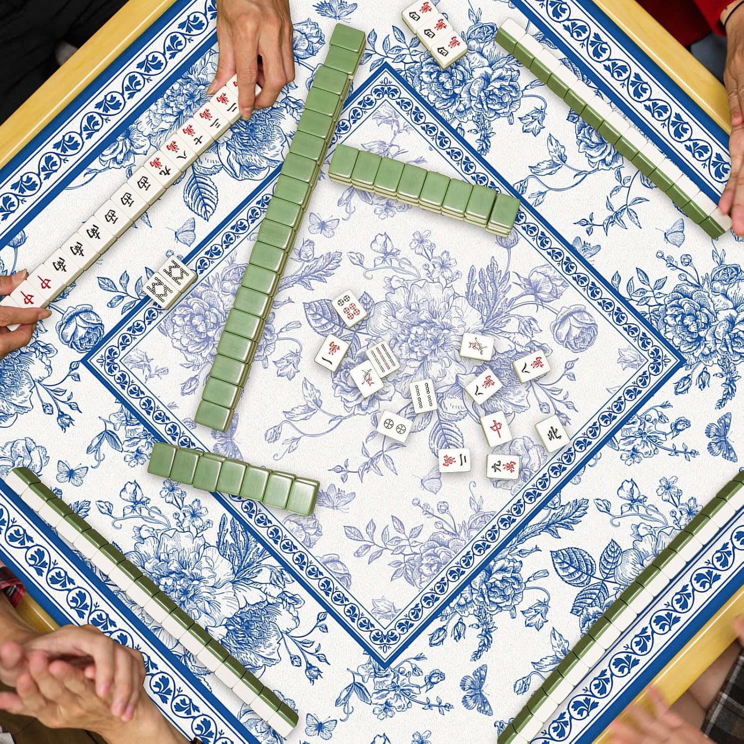 JarThenaAMCS Chinoiserie Mahjong Mat with Carrying Bag 31.5" x 31.5" Blue Flower Table Mat Vintage Floral Non-Slip Game Table Cover for Card Board Tile Games
