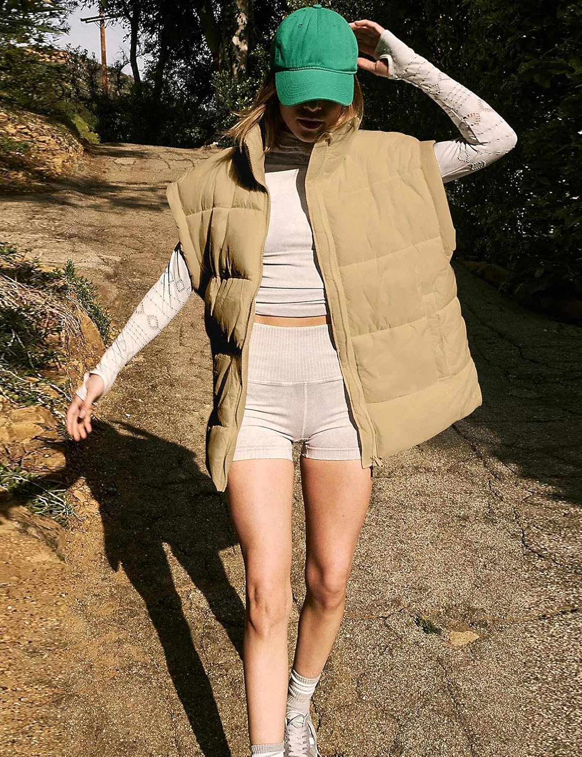 APAFES Women Winter Oversized Puffer Vest Quilted Lightweight Stand Collar Sleeveless Padded Puffy Jackets Coat with Pockets - Image 3