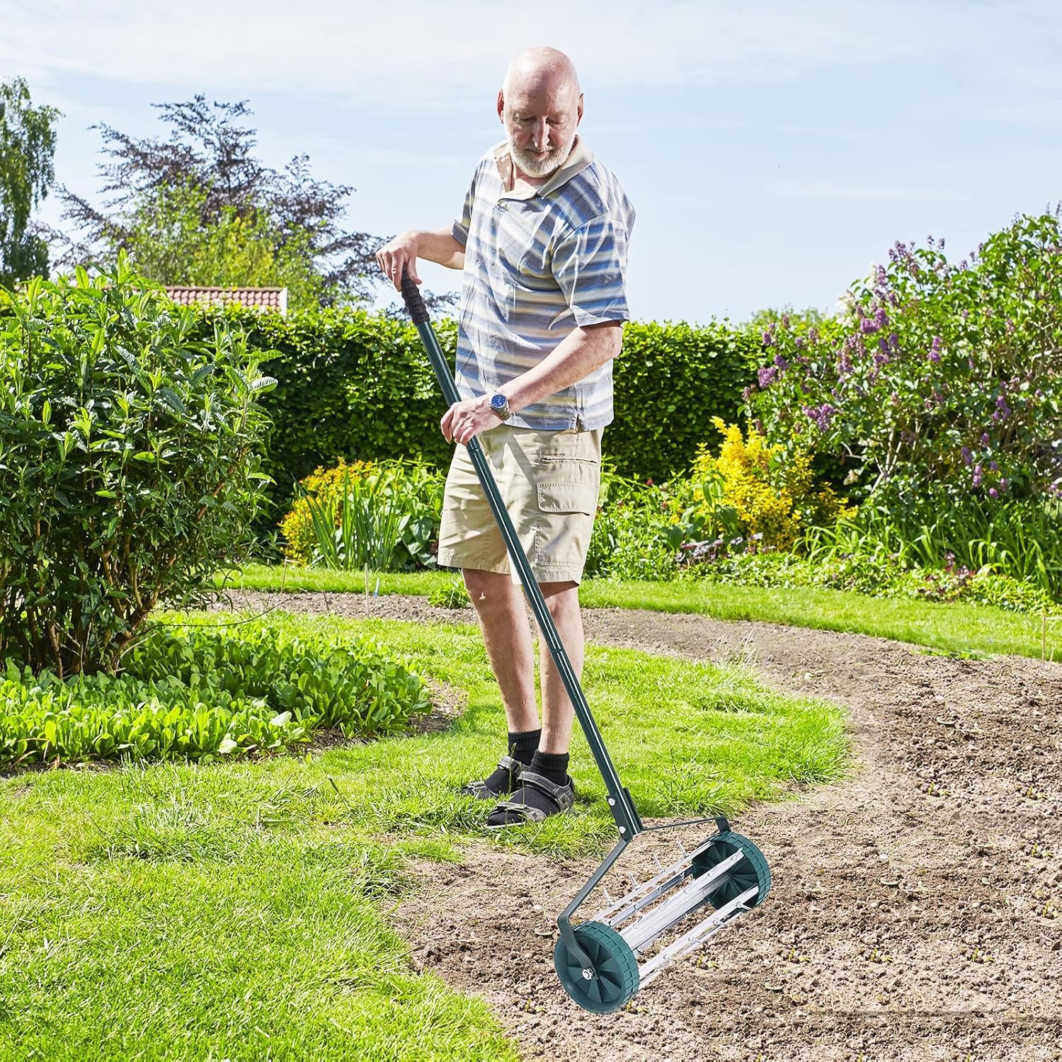 Aireador de césped rodante Happytools, Herramienta Manual para desbrozar césped con Mango de 50 Pulgadas, Ideal para jardinería y Cuidado del césped.