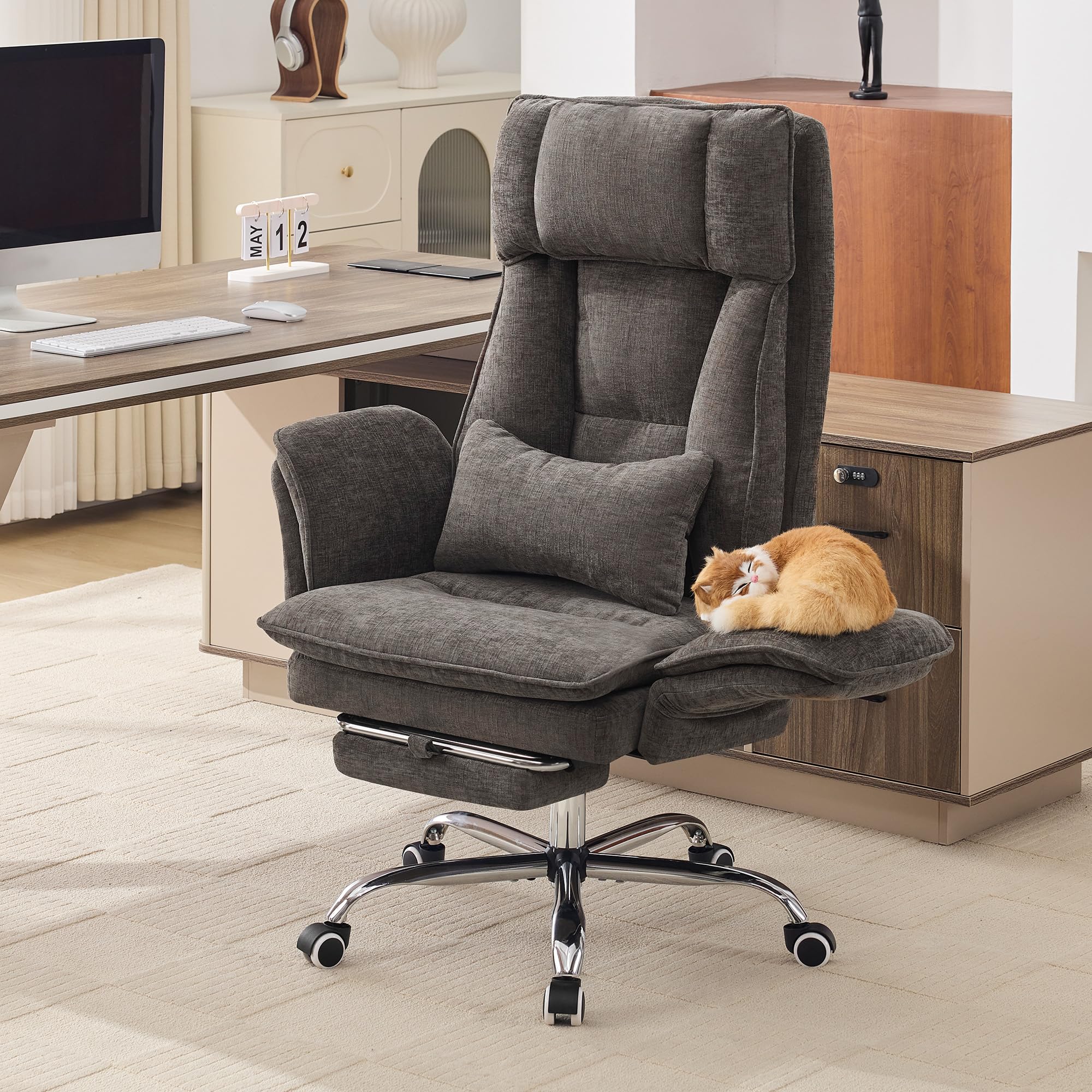 Big and Tall Office Chair, Flip Armrest &amp; Footrest for Pets, Light Brown