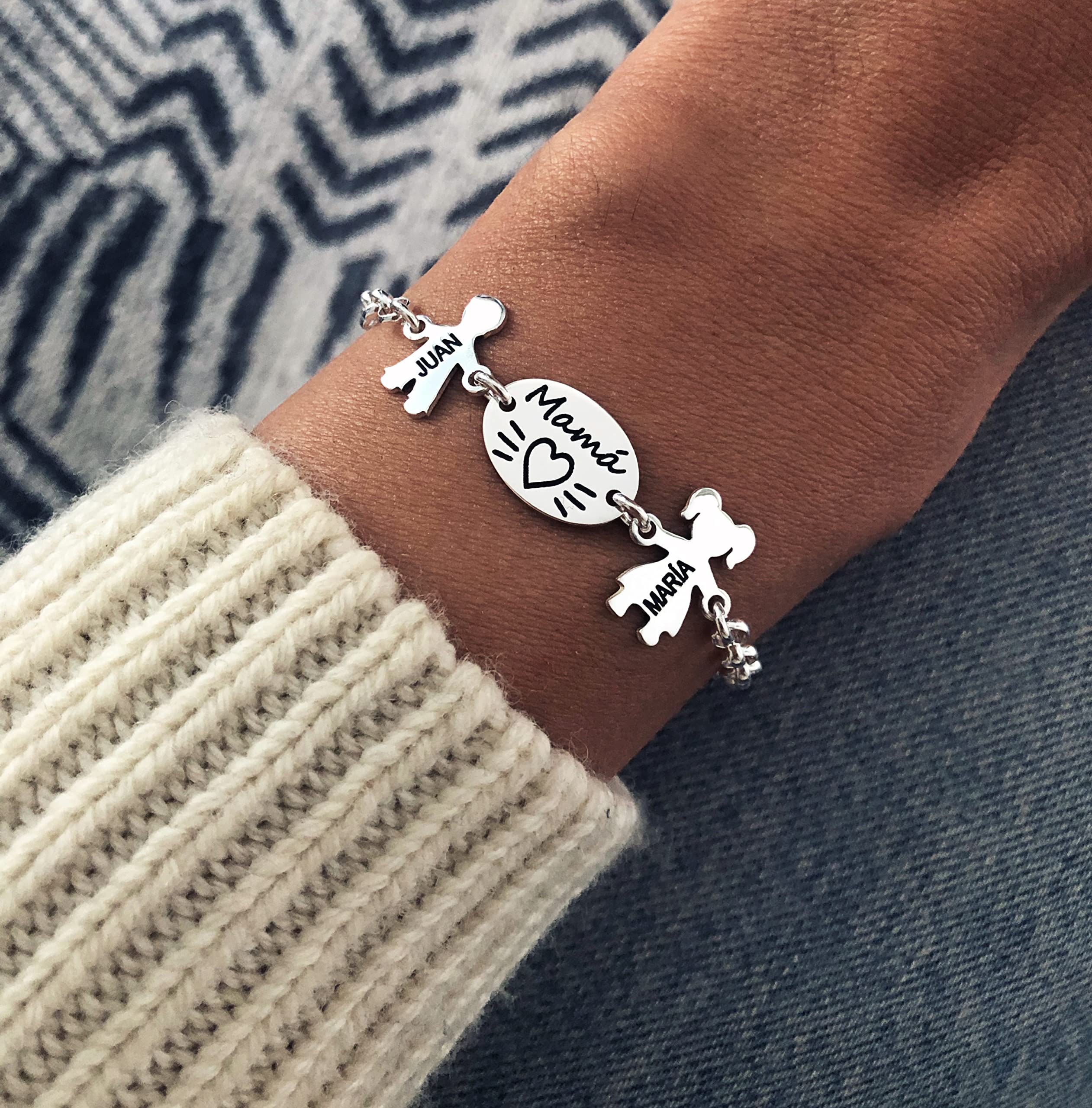 Pulsera Personalizada Placa Mama Niños de Plata de Ley 925.Pulsera Ideal como Regalo para Madre. Pulsera con Nombre personalizado de Hijos .Graba de1 a 4 Nombres. Ajustable