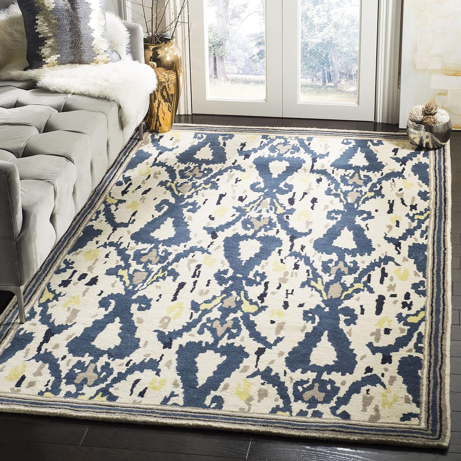 Martha Stewart x SAFAVIEH Area Rug Collection - 5' x 8', Clove, Handmade Wool, Ideal for Living Room, Bedroom, Office, Dining Space (MSR4553B)