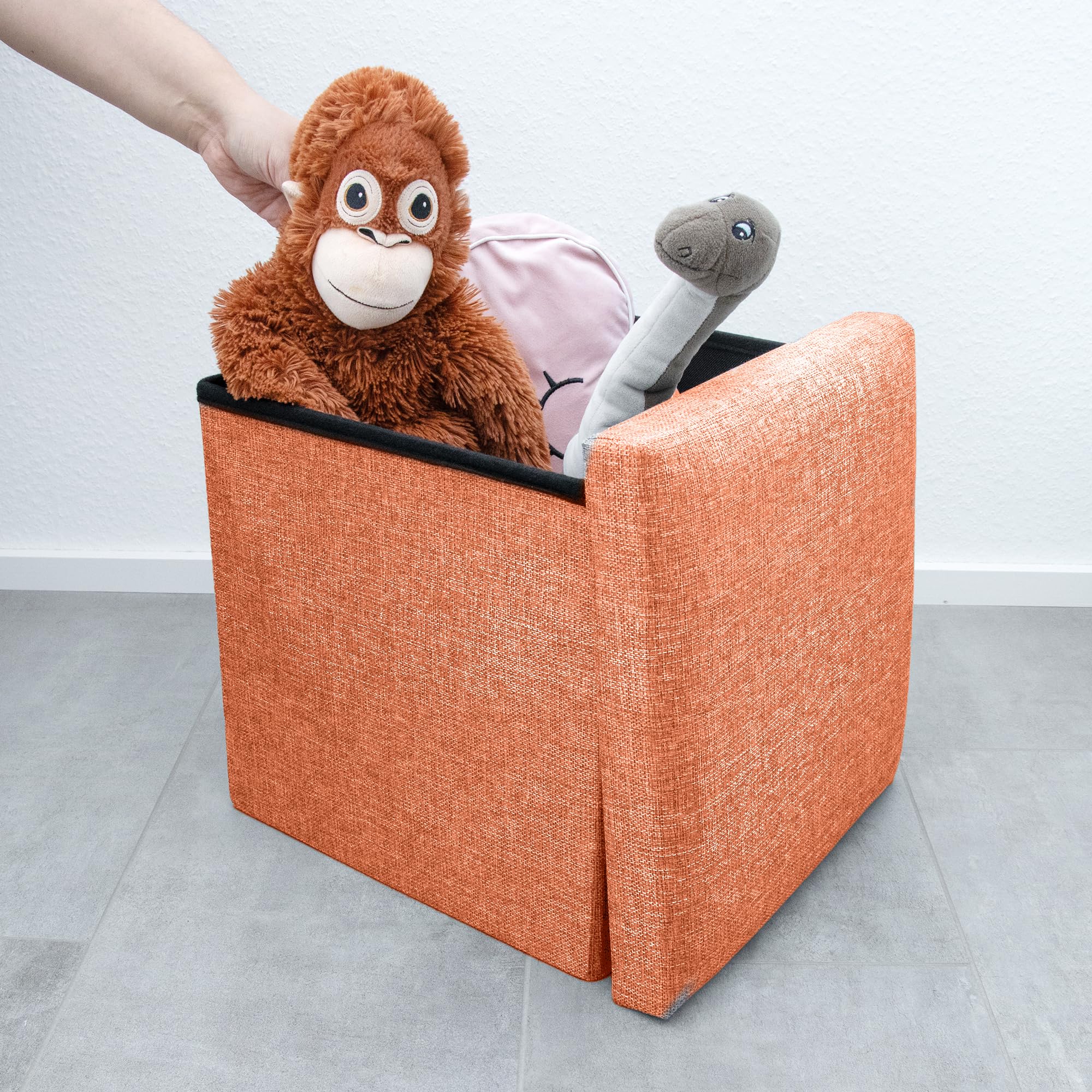 INTIRILIFE Pouf Pieghevole 38x38x38 cm in Orange MANDARINI - Cassapanca Cubo Contenitore Imbottito de Tessuto a l'Ottica Lino con Coperchio - Ottomane Poggapiedi Sgabello Panca Poltrona