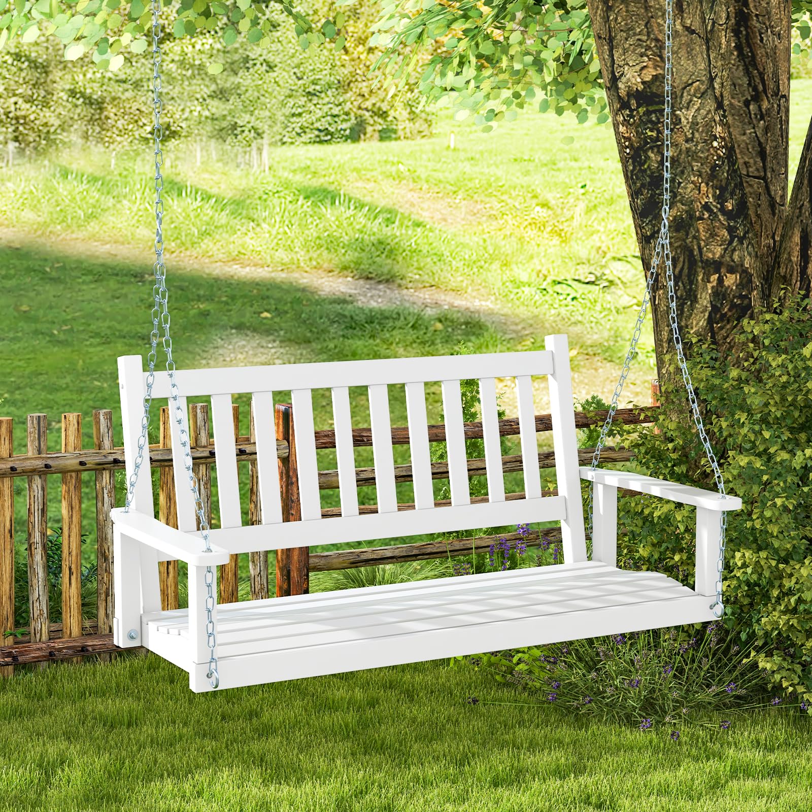 KOMFOTTEU Columpio de Madera de Álamo de 2-3 Plazas, Banco Colgante con Cadenas Ajustables de Metal, Silla Hamaca con Respaldo de Listones, Asiento Suspendido de Jardín (Blanco, 136 x 67 x 63 cm)