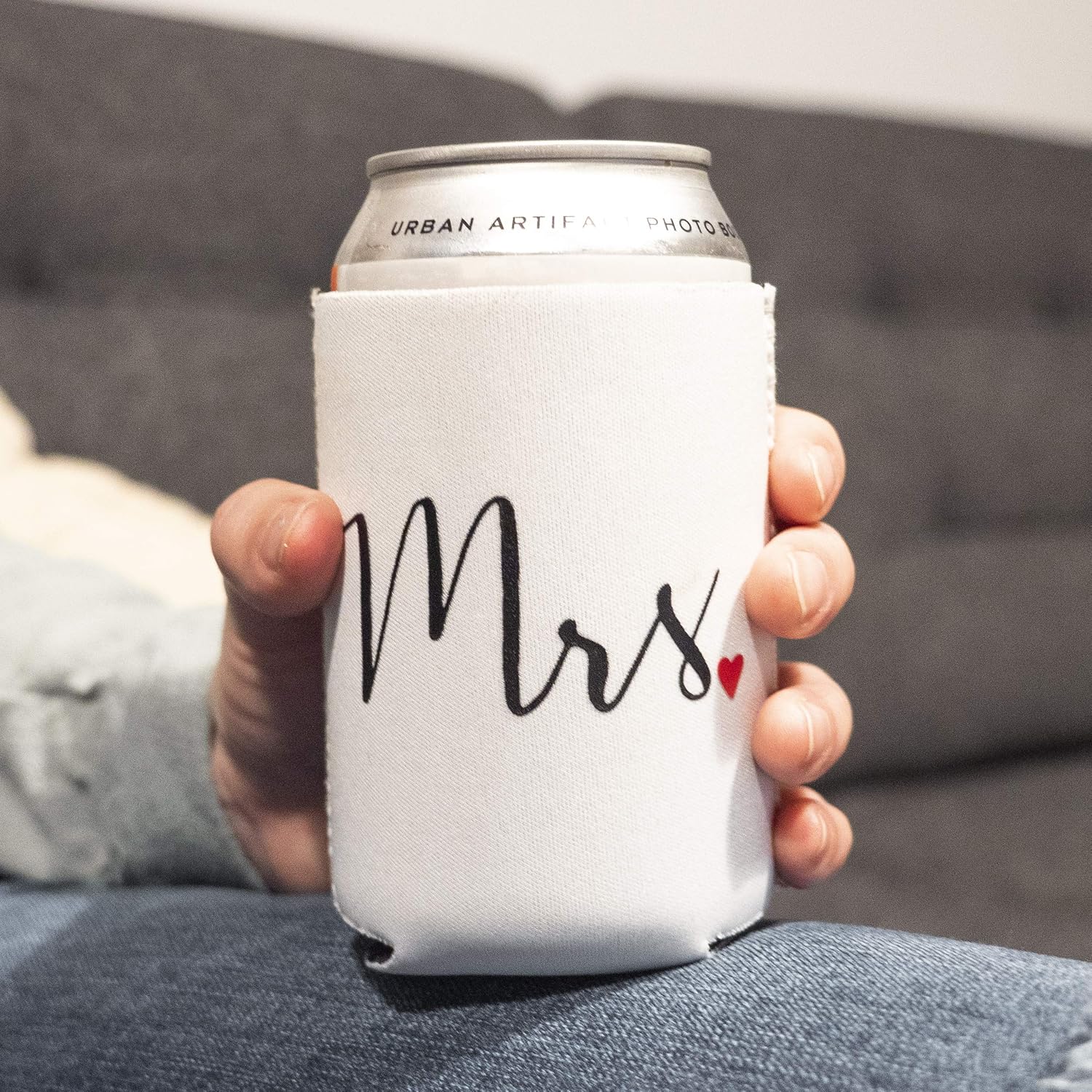 Prazoli Wedding Can Coolers Mr and Mrs Gifts - Just Married Decorations, Wedding Day & Honeymoon Essentials, Presents For Newlywed Gifts for Couples, Wedding Gifts for Bride to Be and Groom