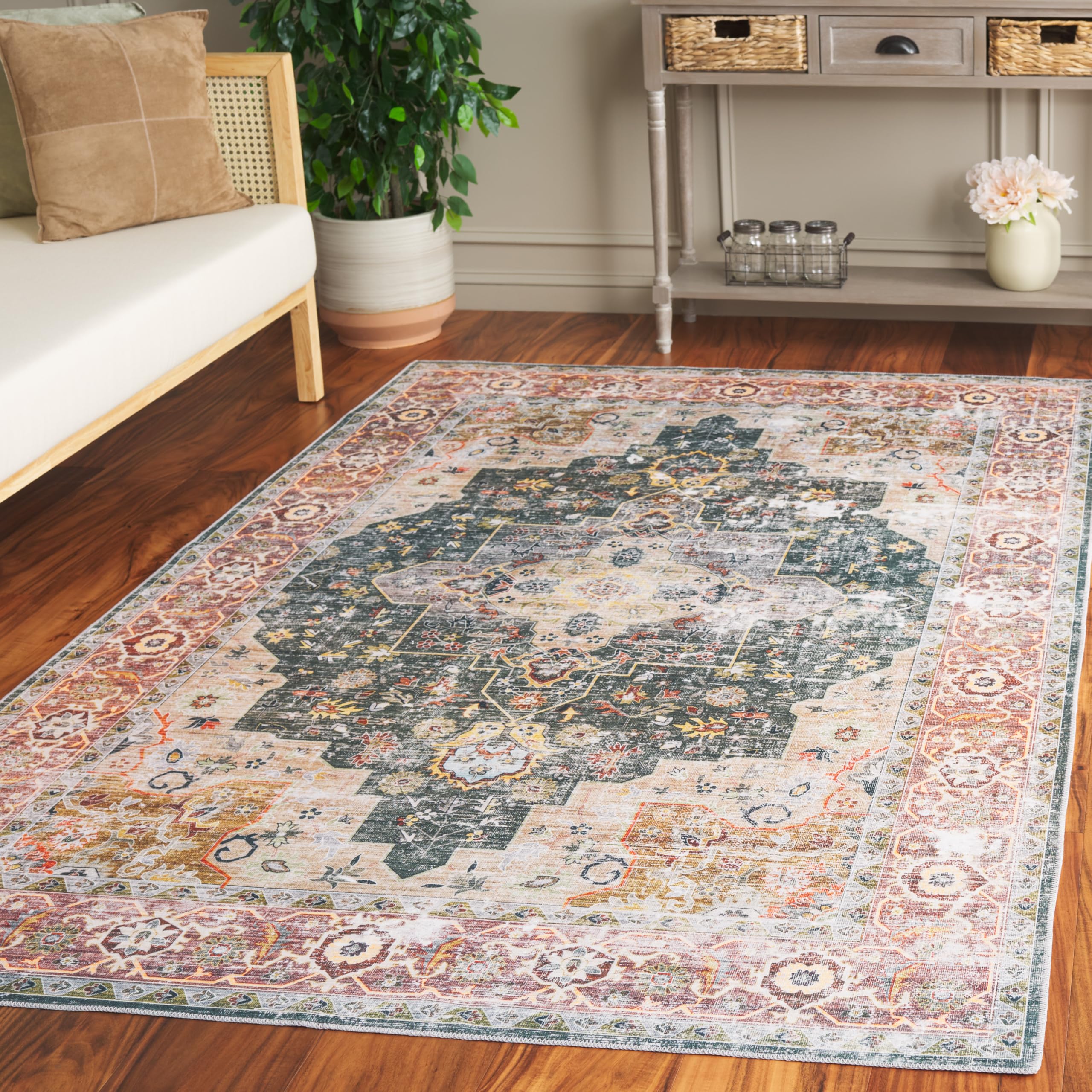 Safavieh Distressed Rug Ideal for High Traffic Areas - Machine Washable and Non Slip - Arizona Collection, Short Pile, in Green and Brown, 152 X 244 cm