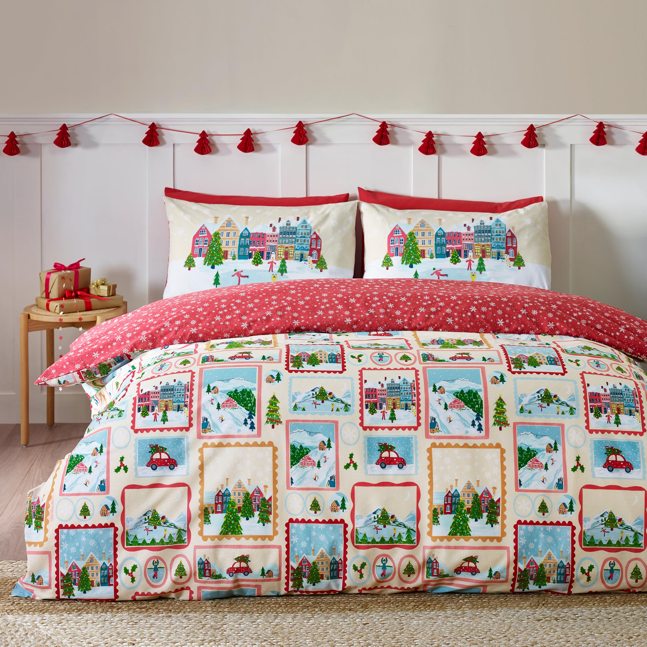Catherine Lansfield  Beige Christmas Town Stamps Reversible Duvet Cover Set in Size Single, Sports Direct
