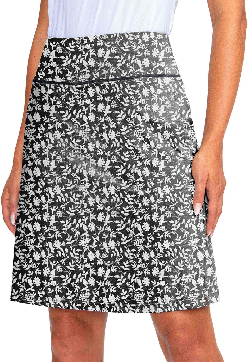 Viodia Women’s knee length skort for tennis and golf.